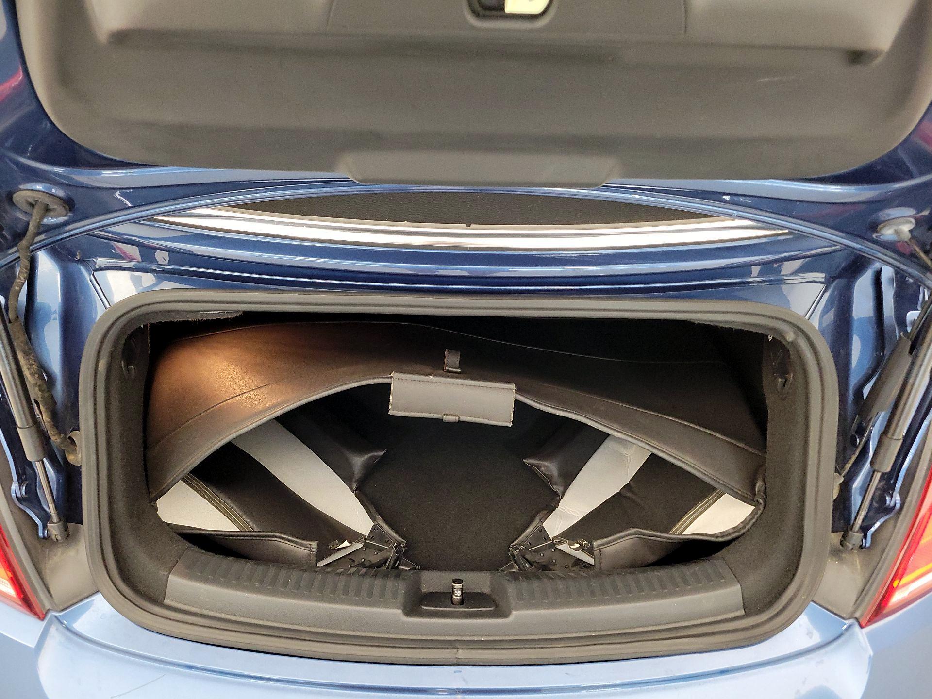 Thumbnail: 2018 Volkswagen Beetle - 20