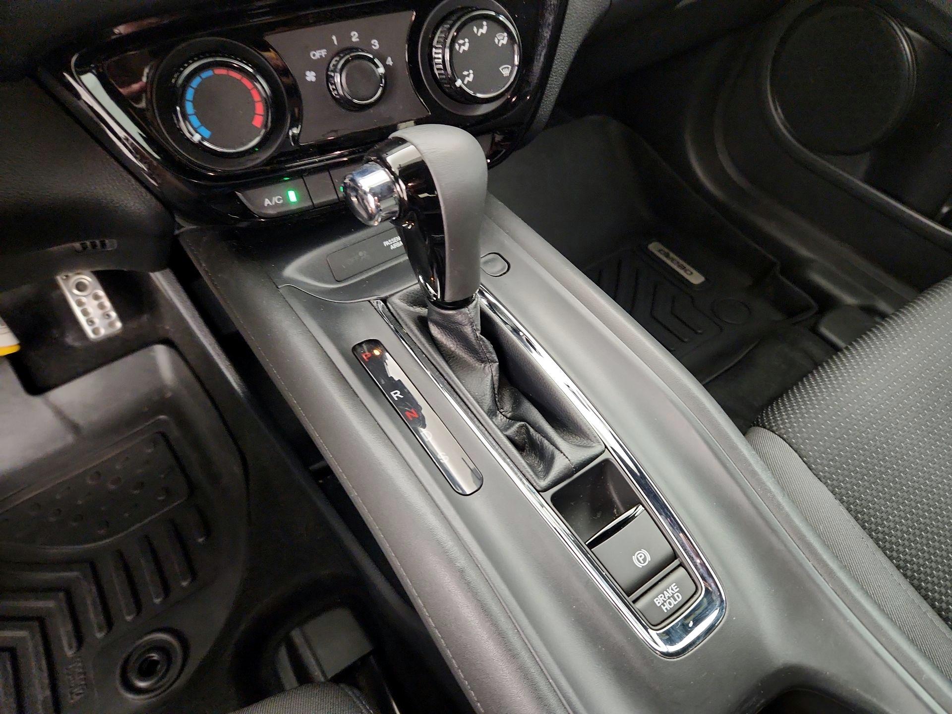 Thumbnail: 2022 Honda HR-V - 17
