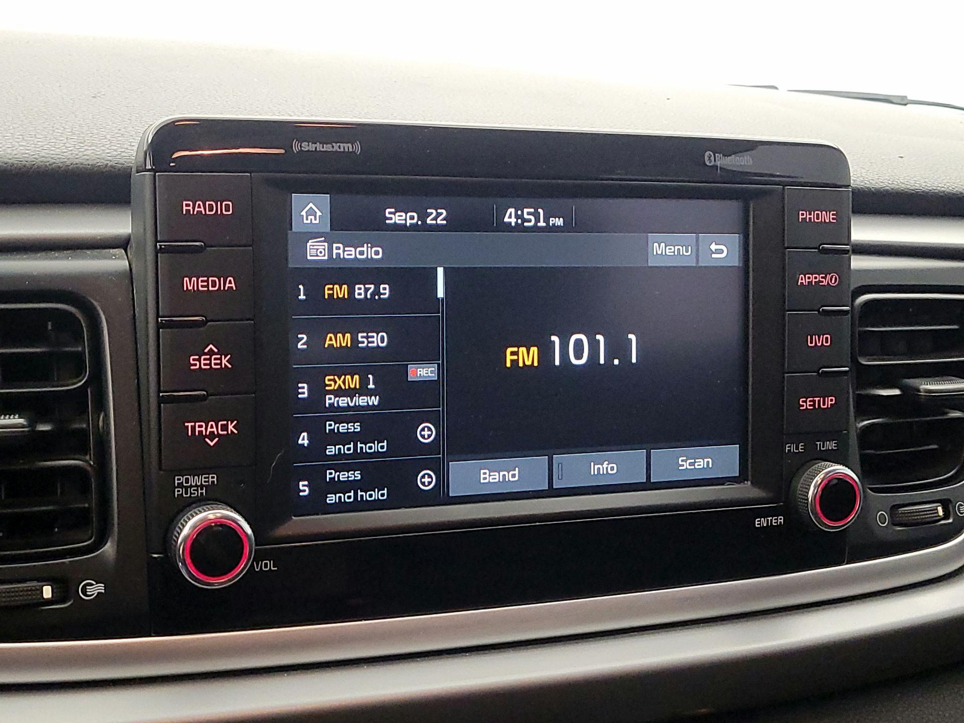 Thumbnail: 2020 Kia Rio5 - 15