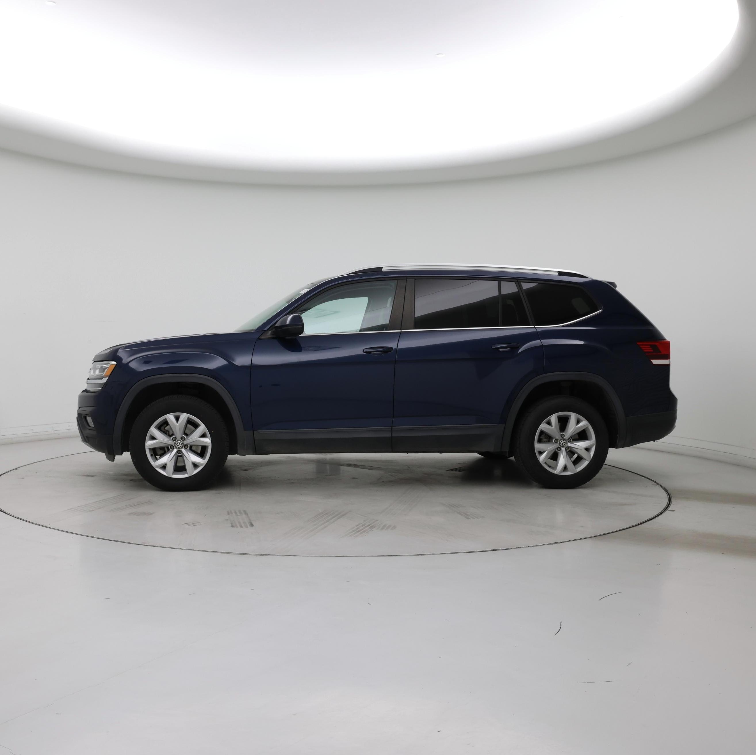 Thumbnail: 2018 Volkswagen Atlas - 3