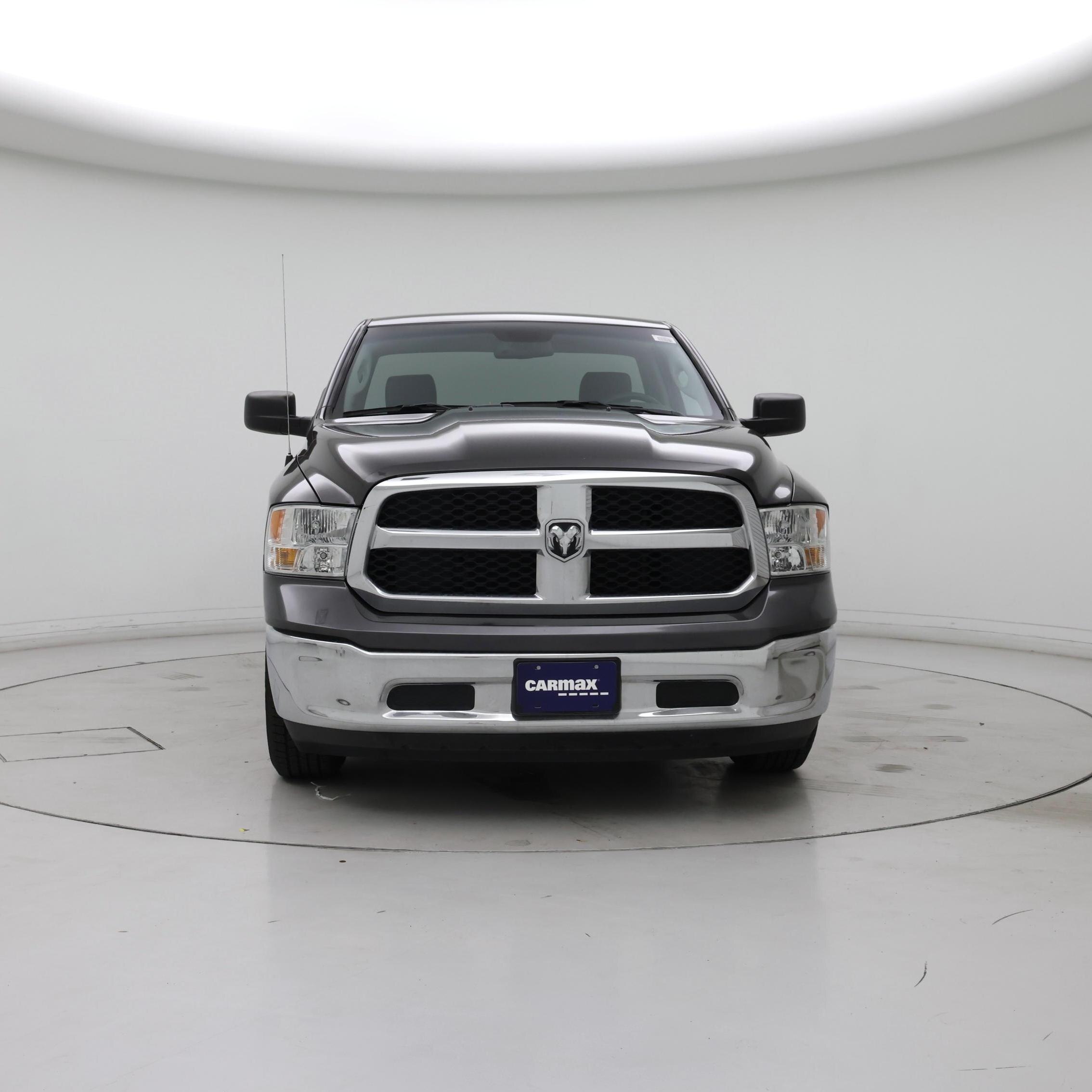 Thumbnail: 2019 RAM 1500 Classic - 5
