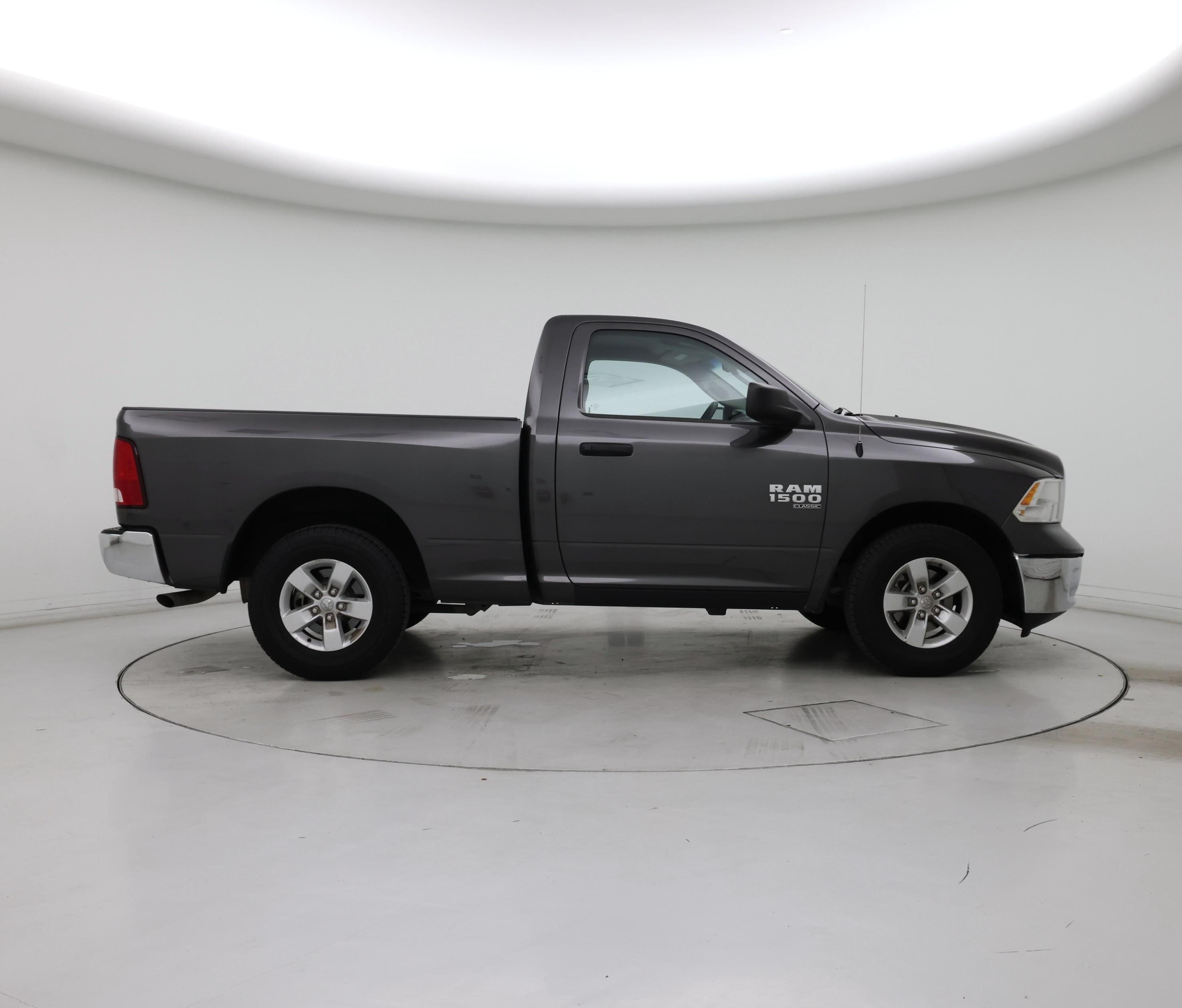 Thumbnail: 2019 RAM 1500 Classic - 7