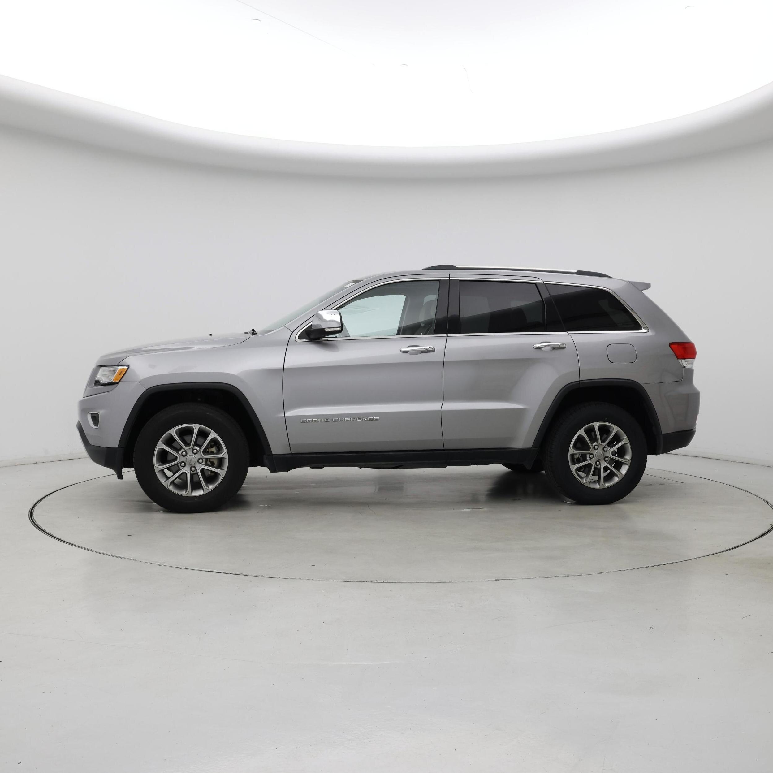 Thumbnail: 2015 Jeep Grand Cherokee - 3
