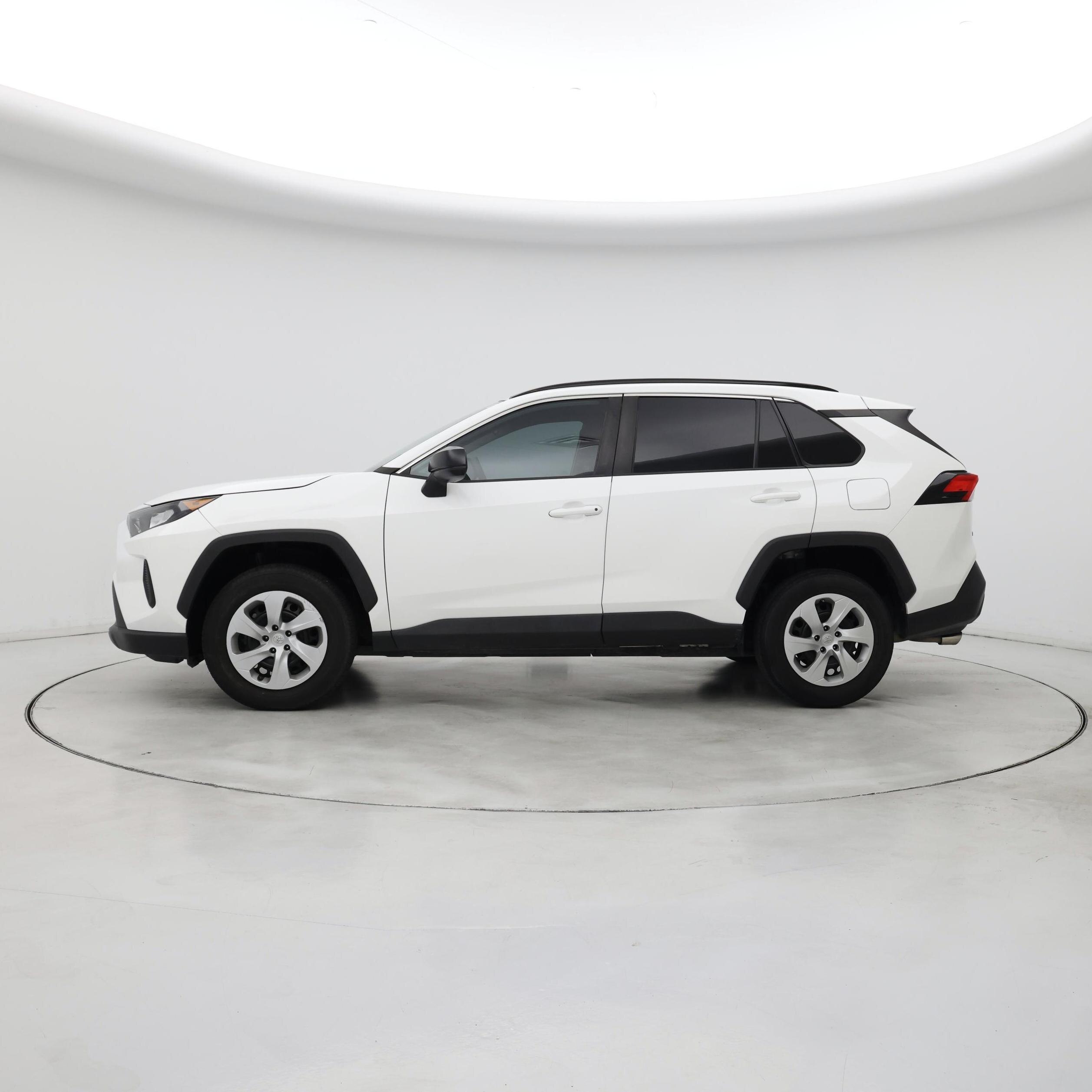 Thumbnail: 2021 Toyota RAV4 - 3