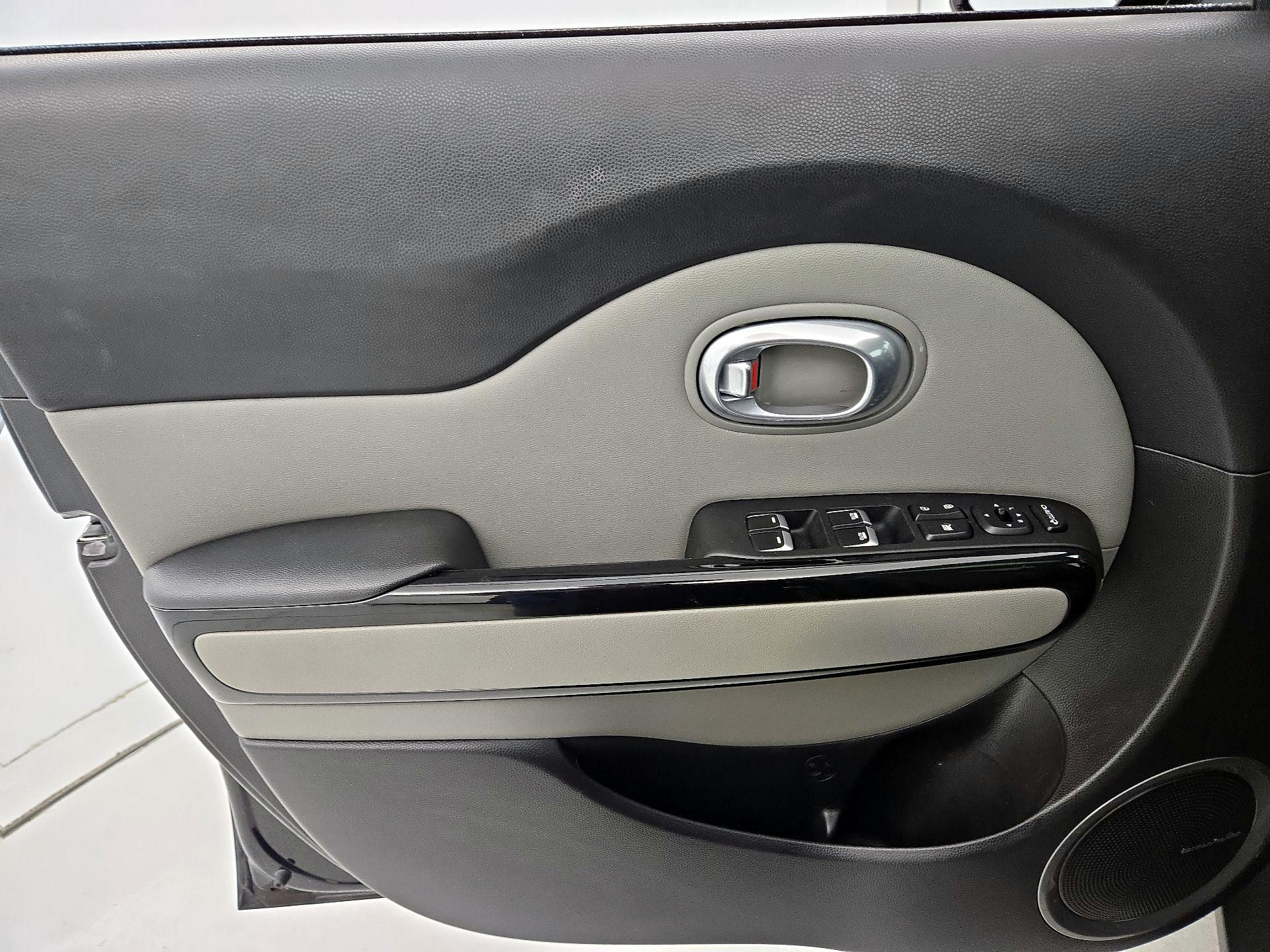 Thumbnail: 2017 Kia Soul - 12