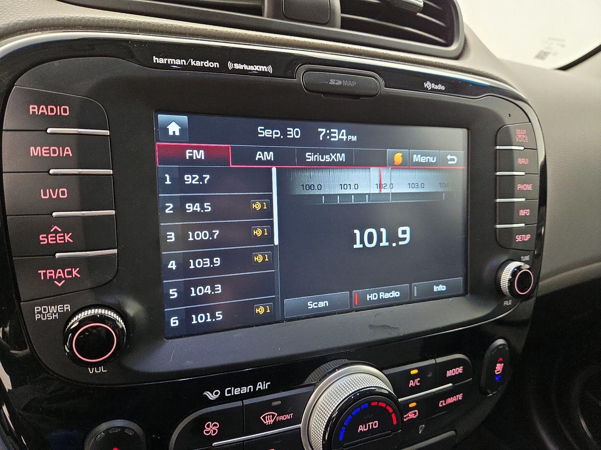 Thumbnail: 2017 Kia Soul - 16