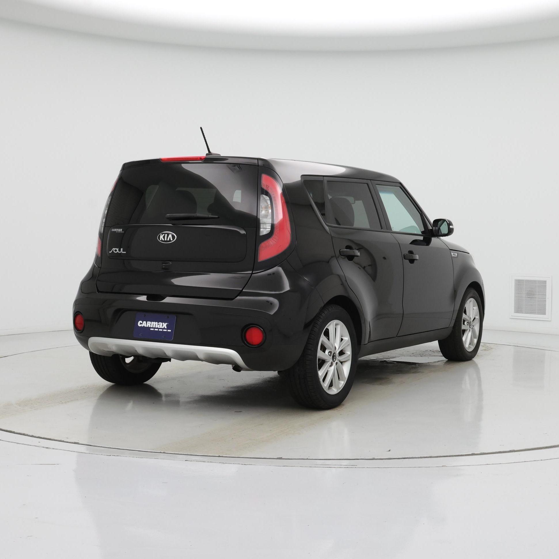 Thumbnail: 2017 Kia Soul - 8