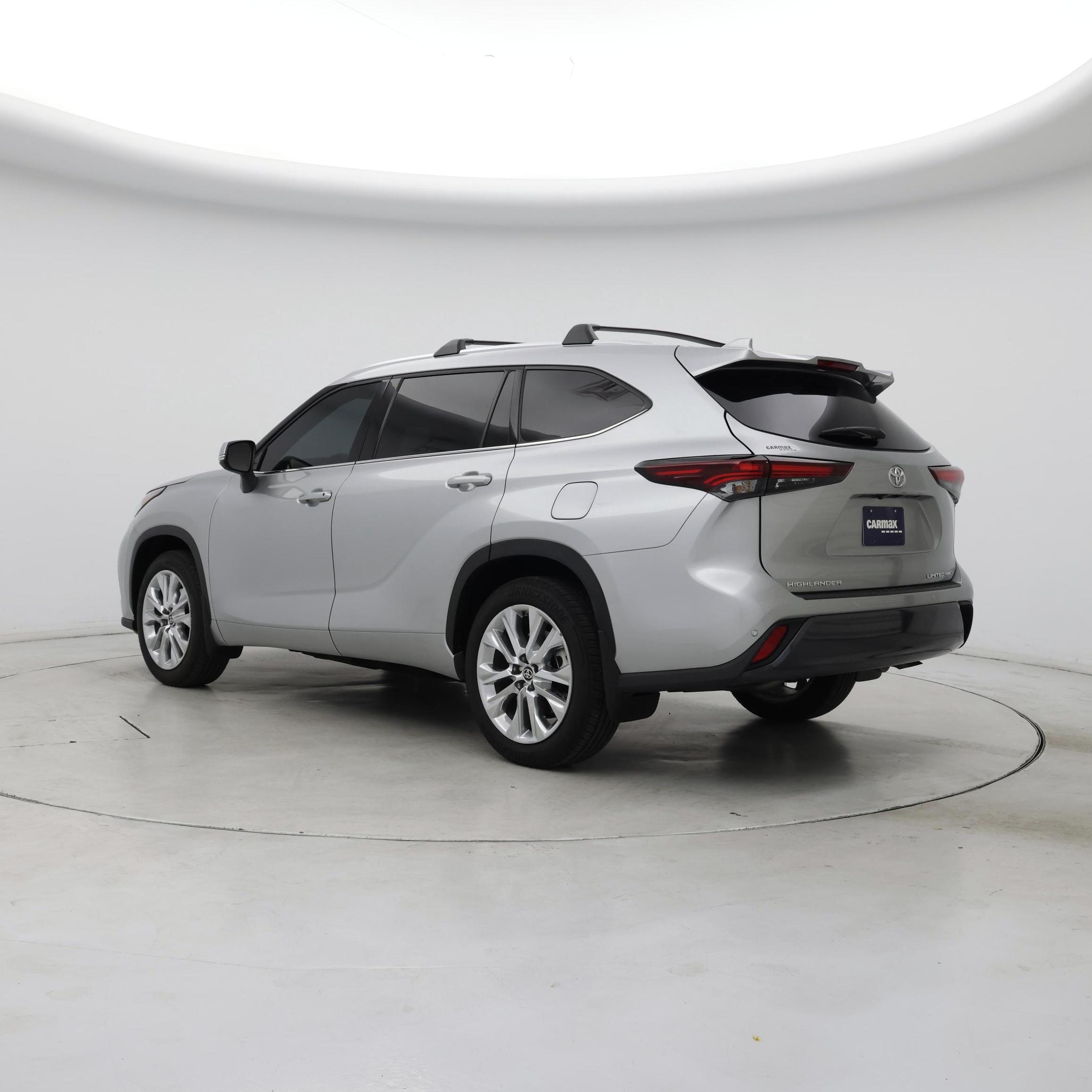 Thumbnail: 2024 Toyota Highlander - 2