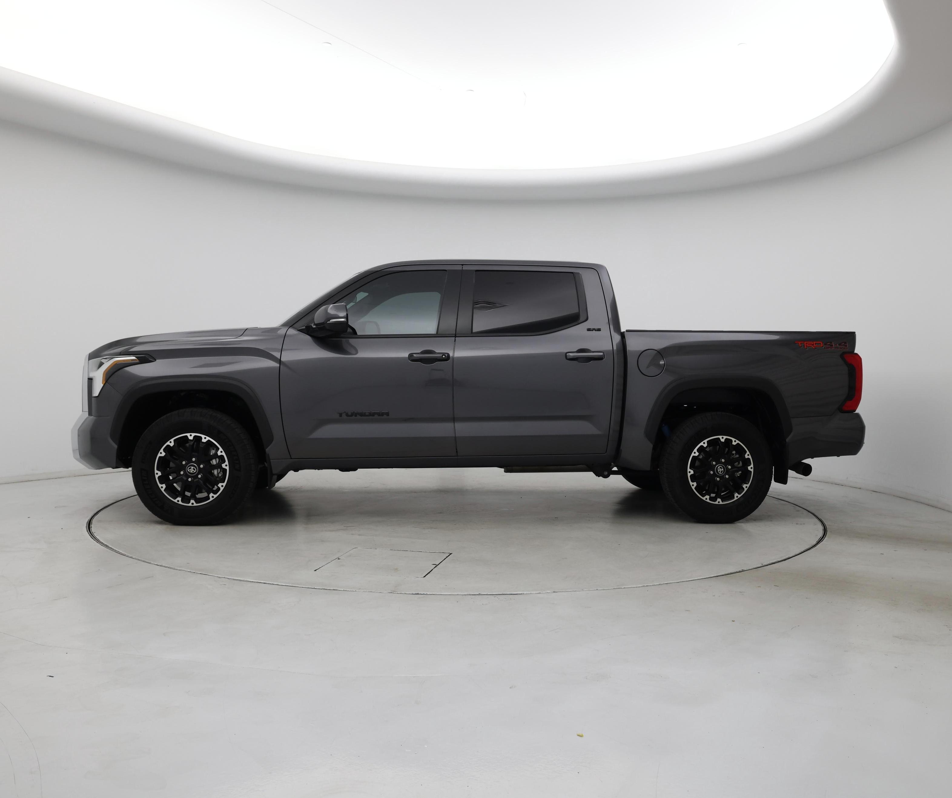 Thumbnail: 2025 Toyota Tundra - 3