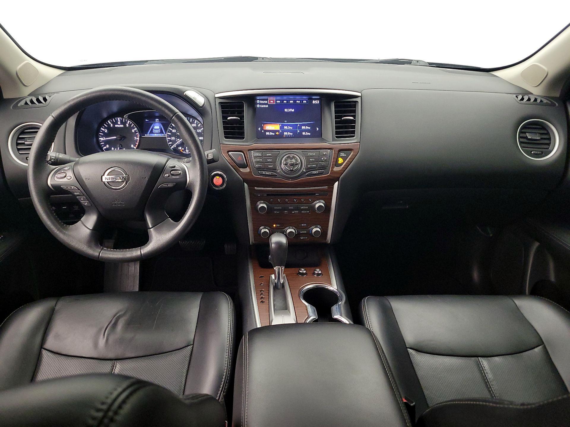 Thumbnail: 2017 Nissan Pathfinder - 9