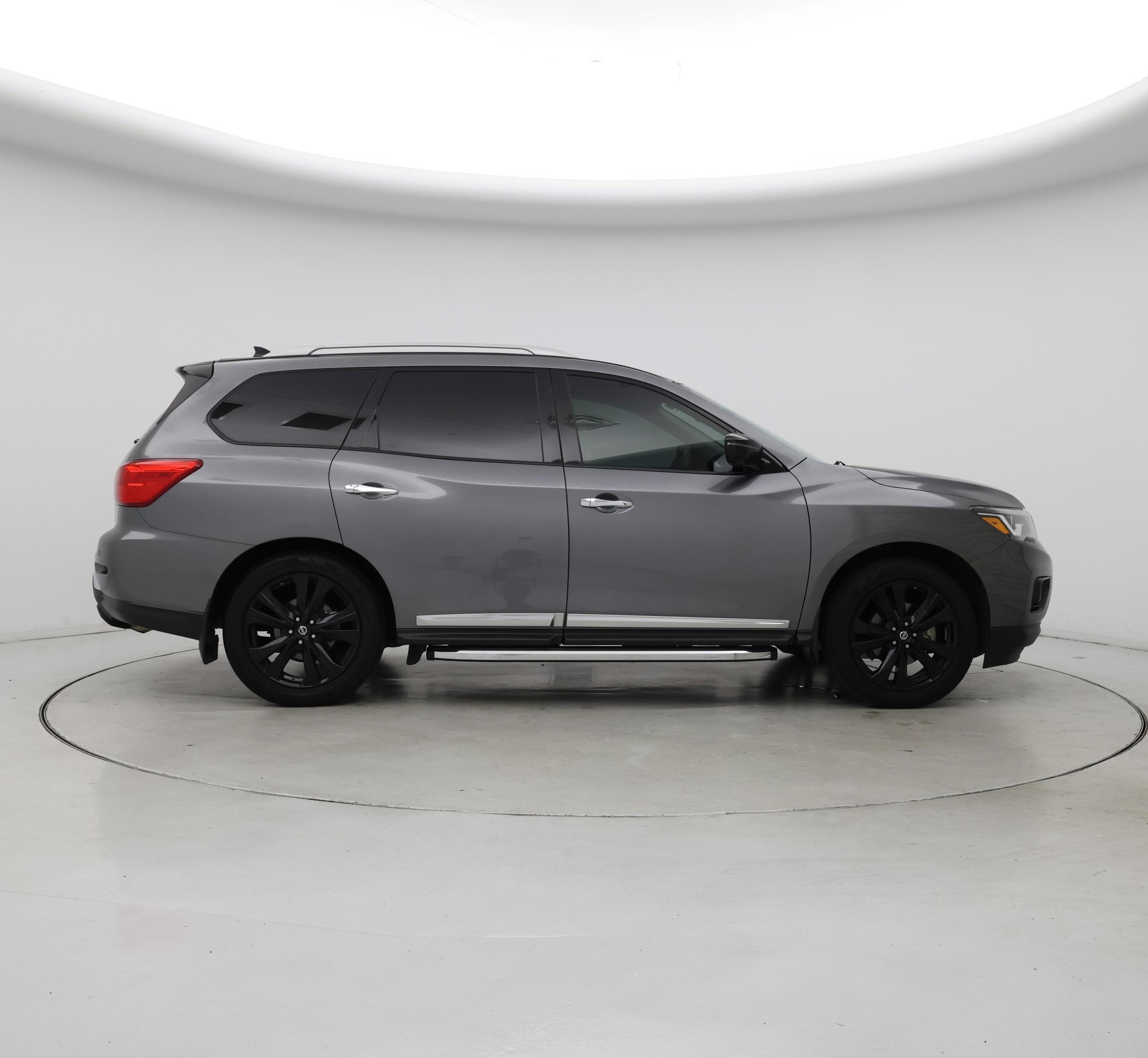 Thumbnail: 2017 Nissan Pathfinder - 7