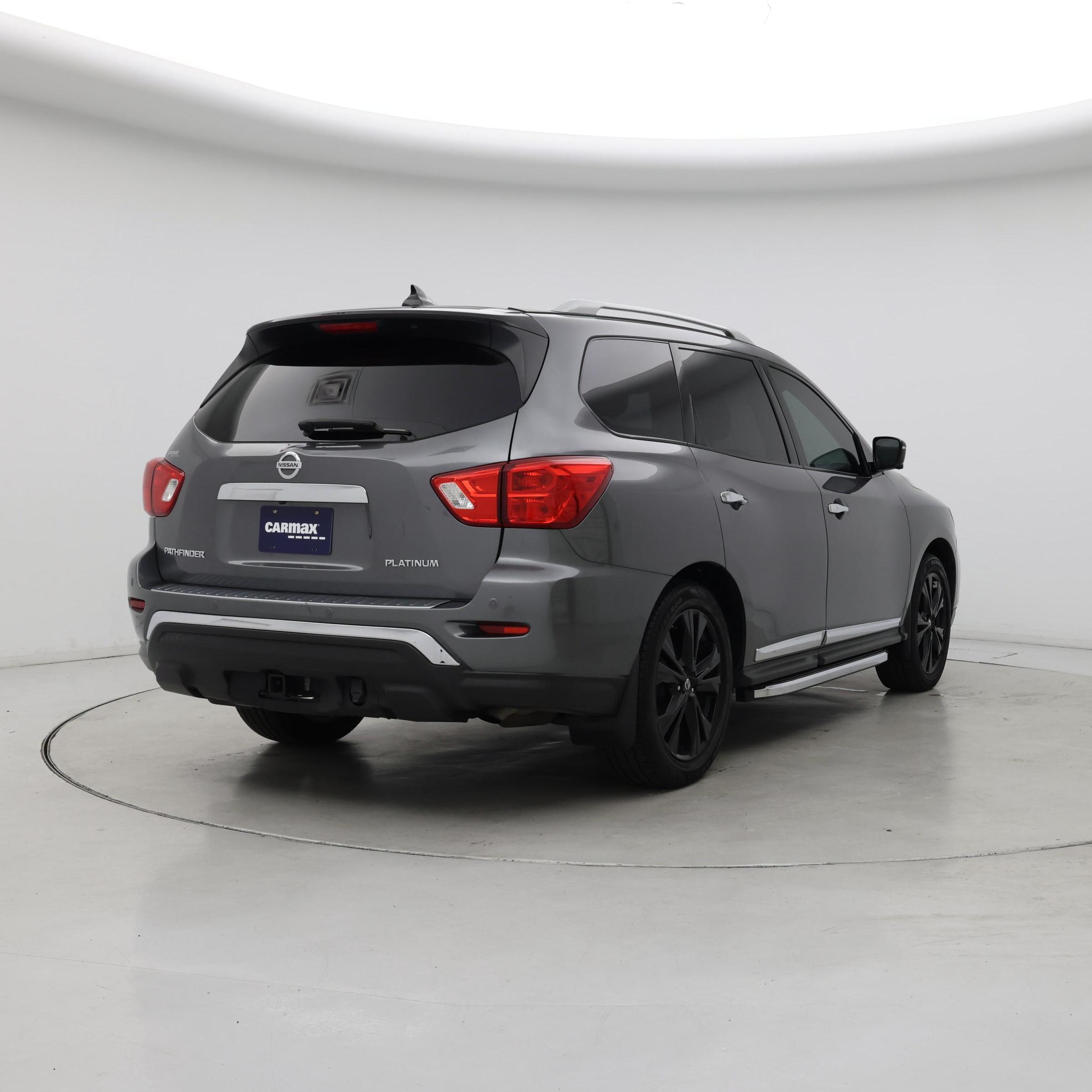 Thumbnail: 2017 Nissan Pathfinder - 8