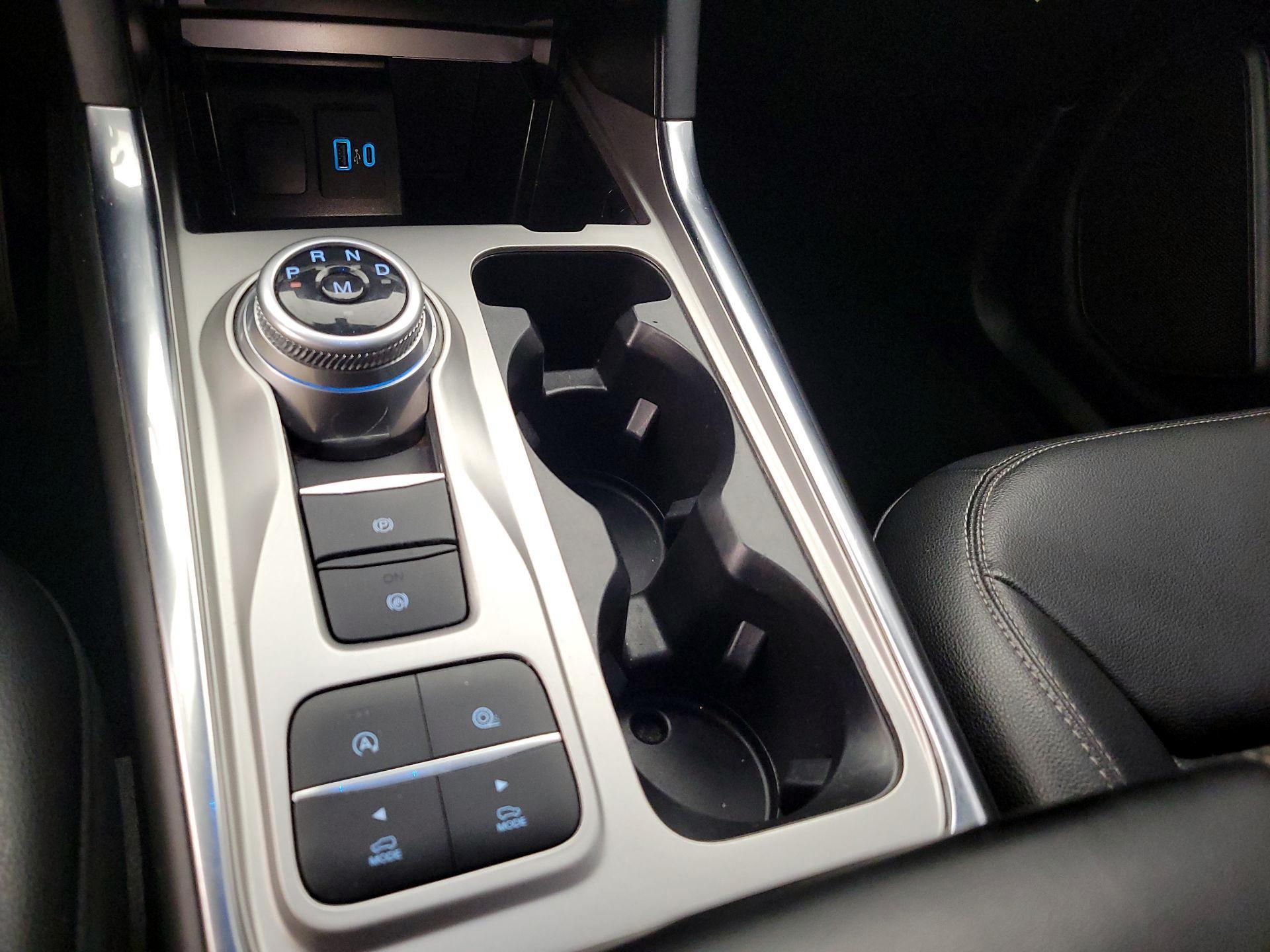 Thumbnail: 2020 Ford Explorer - 18