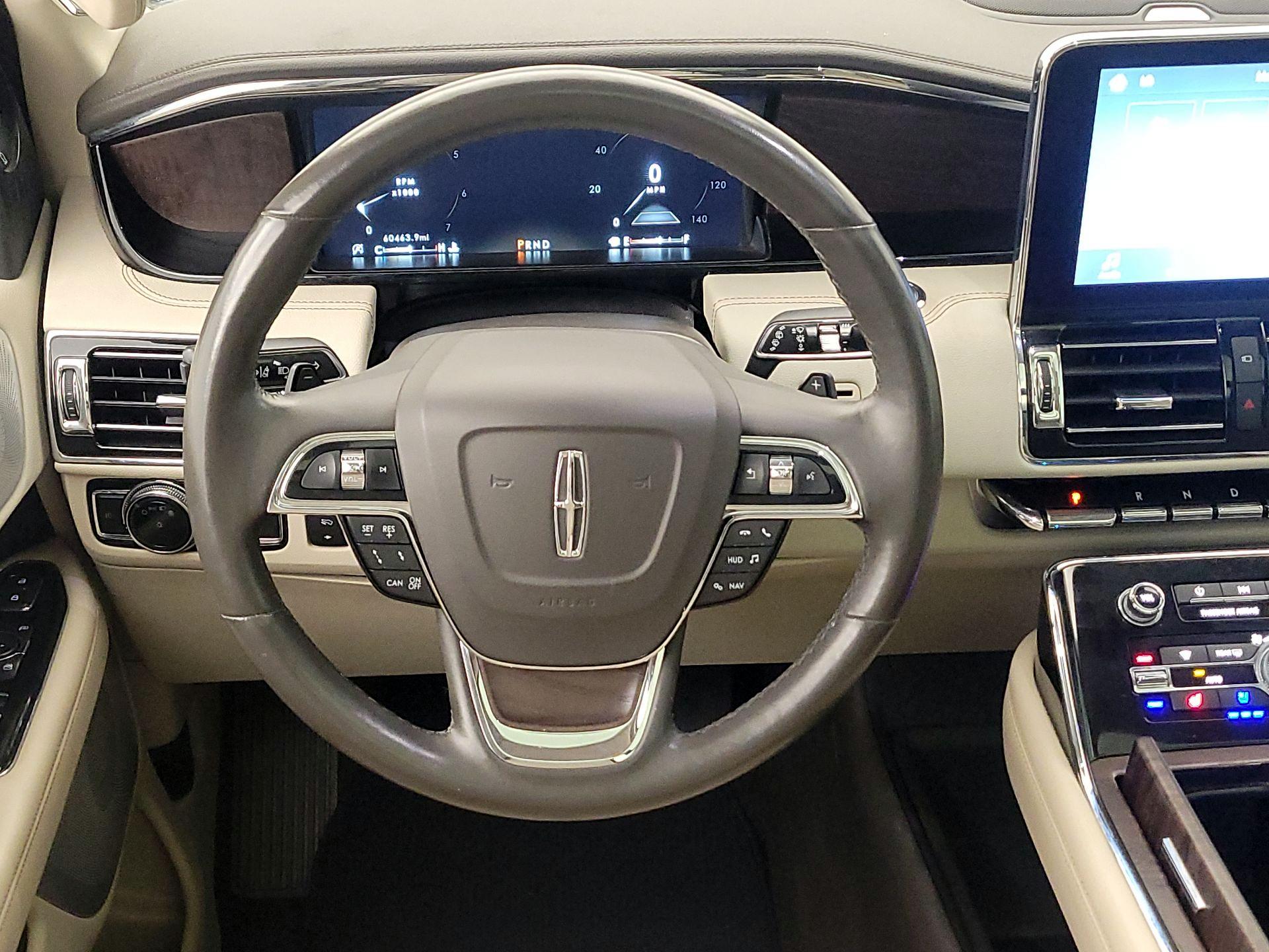 Thumbnail: 2019 Lincoln Navigator - 10