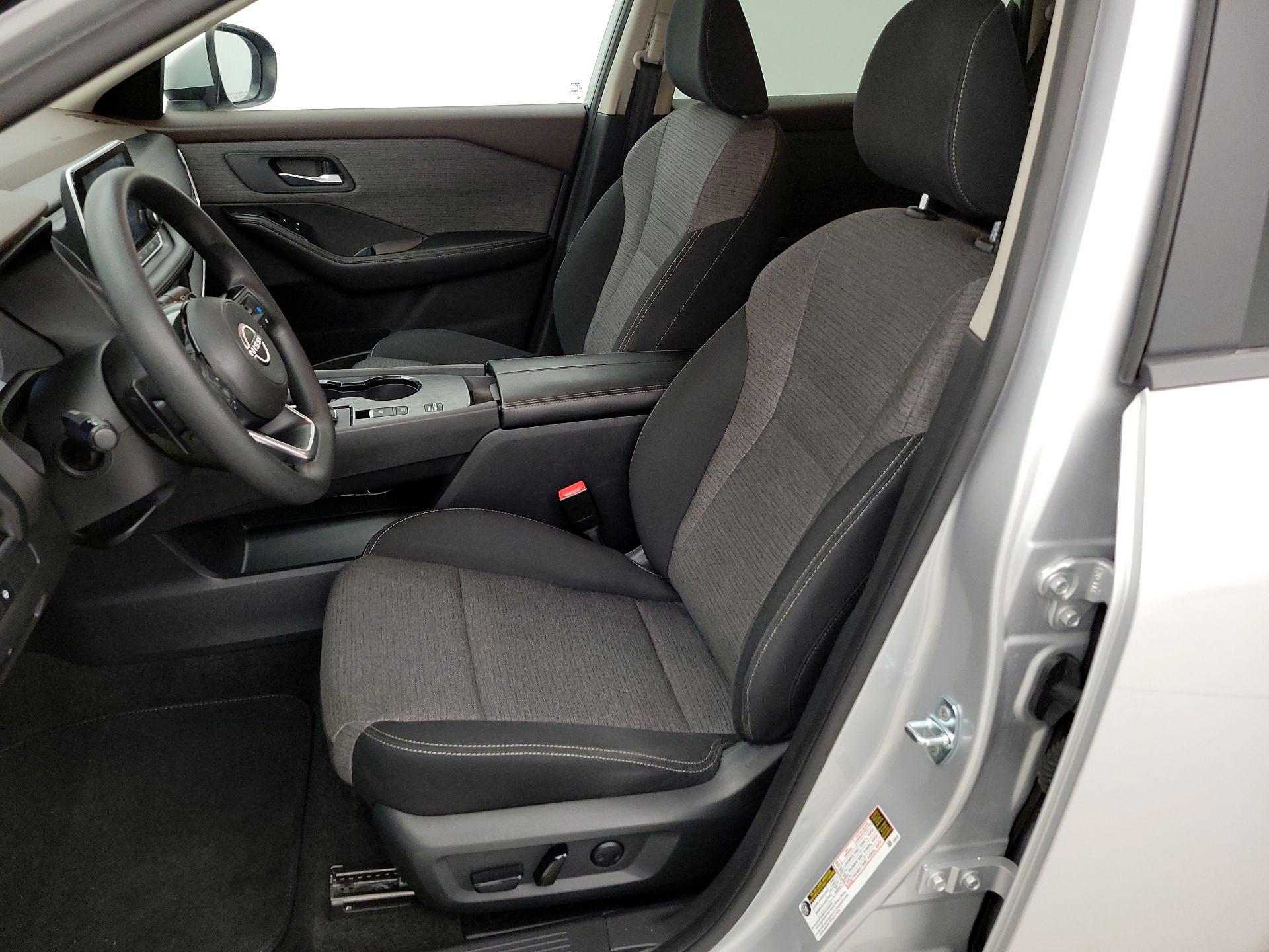 Thumbnail: 2023 Nissan Rogue - 11