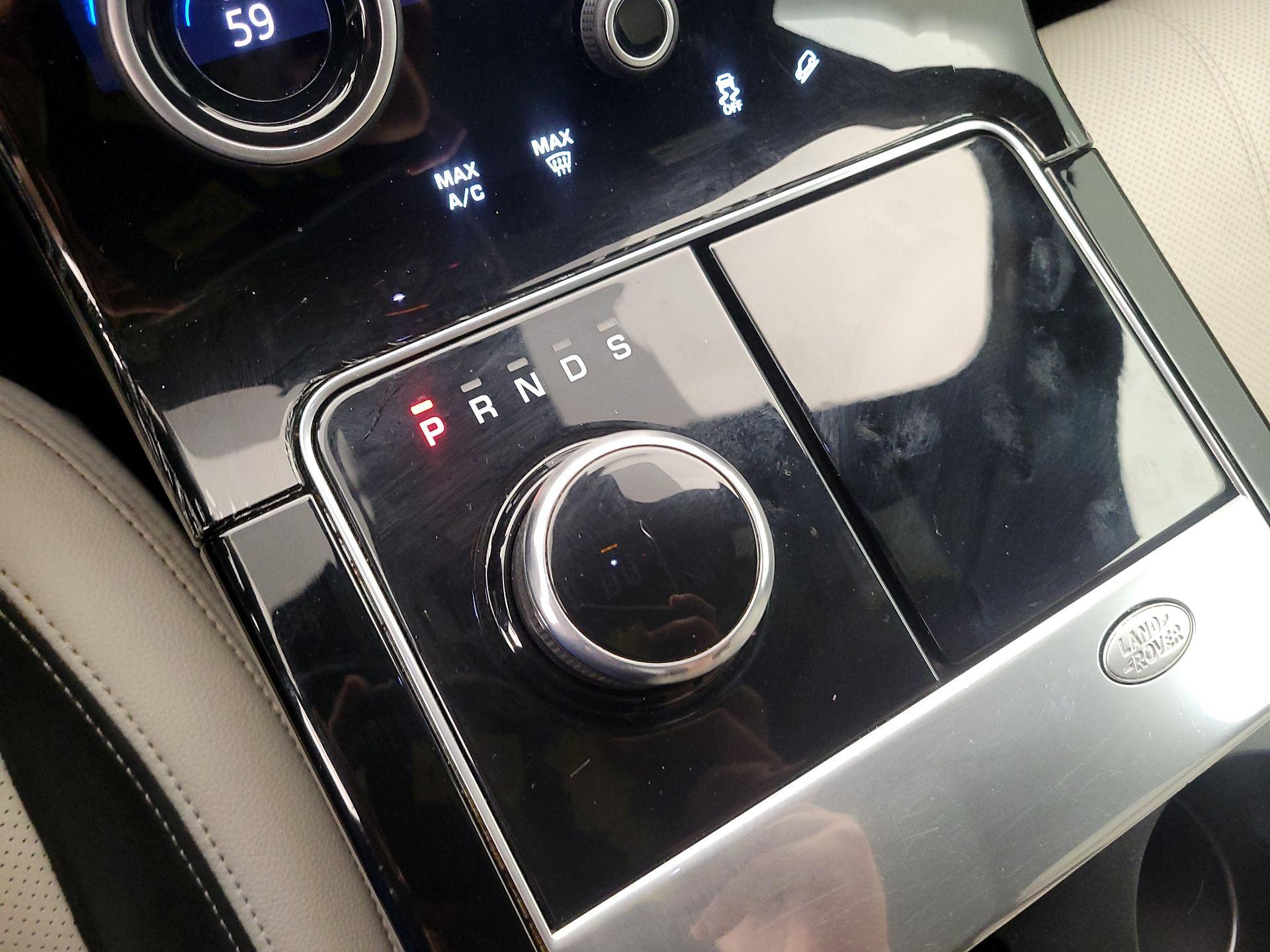 Thumbnail: 2018 Land Rover Range Rover Velar - 18