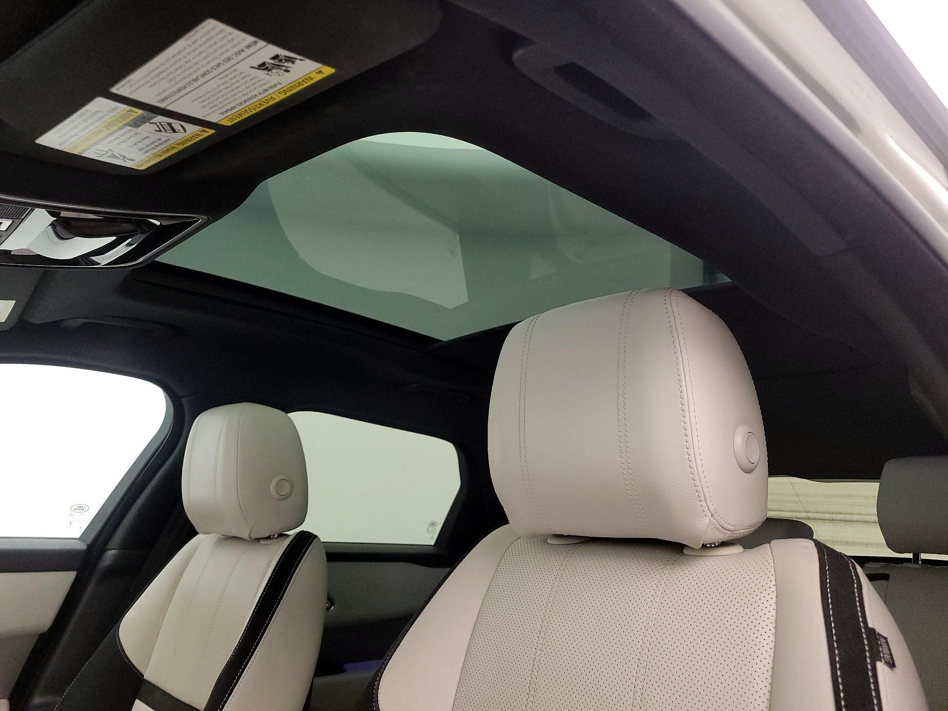 Thumbnail: 2018 Land Rover Range Rover Velar - 20