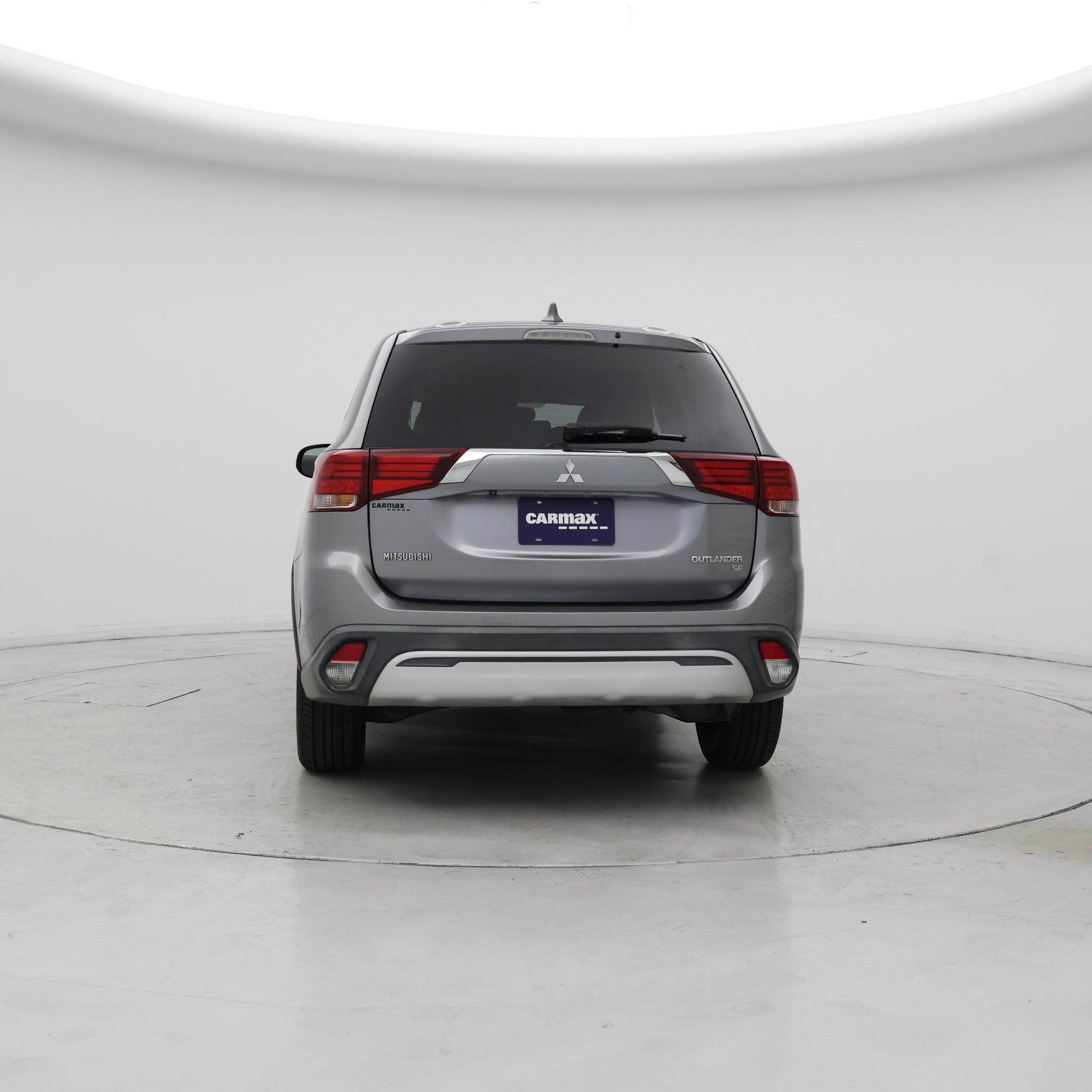 Thumbnail: 2019 Mitsubishi Outlander - 6