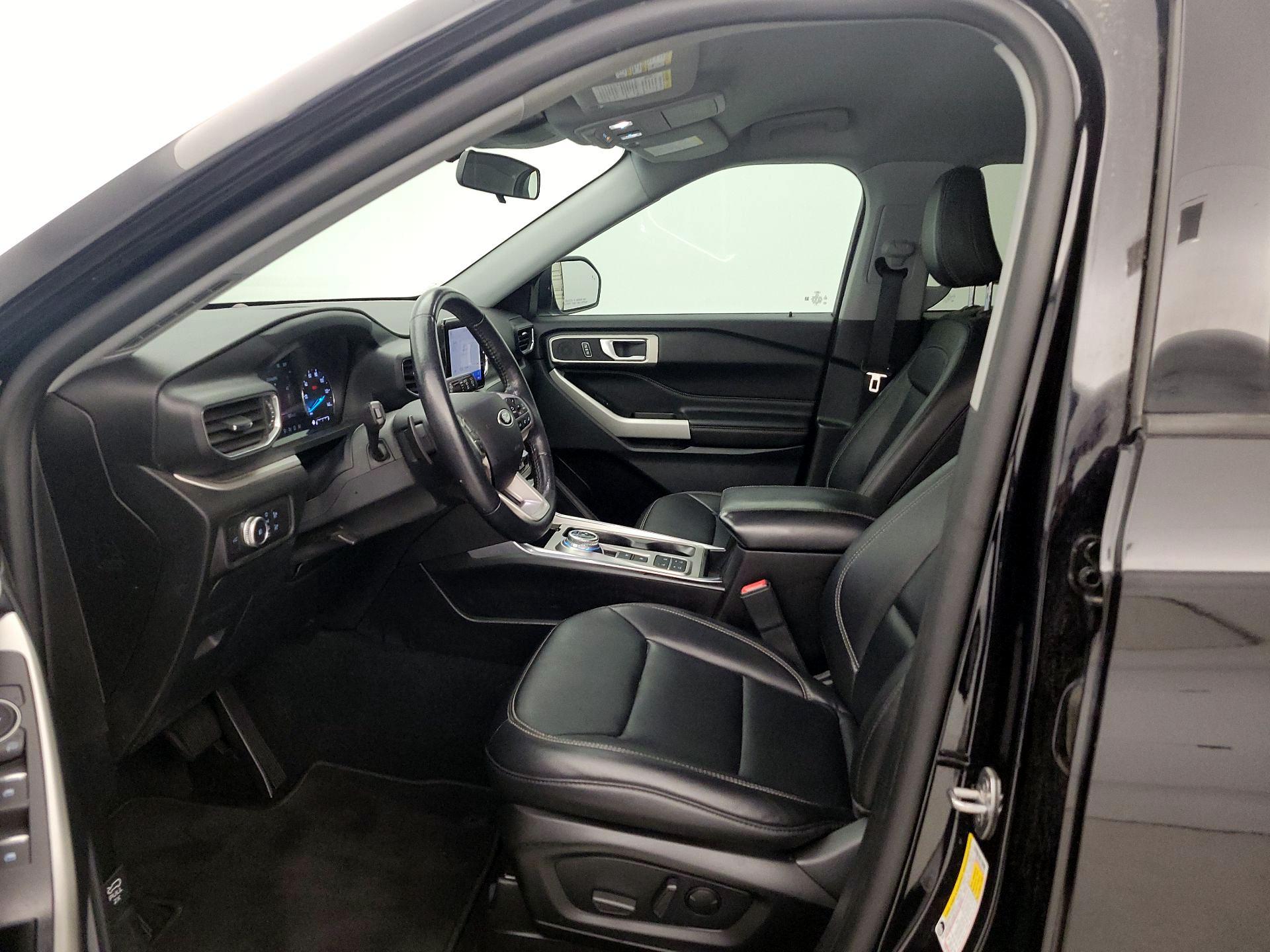 Thumbnail: 2021 Ford Explorer - 11