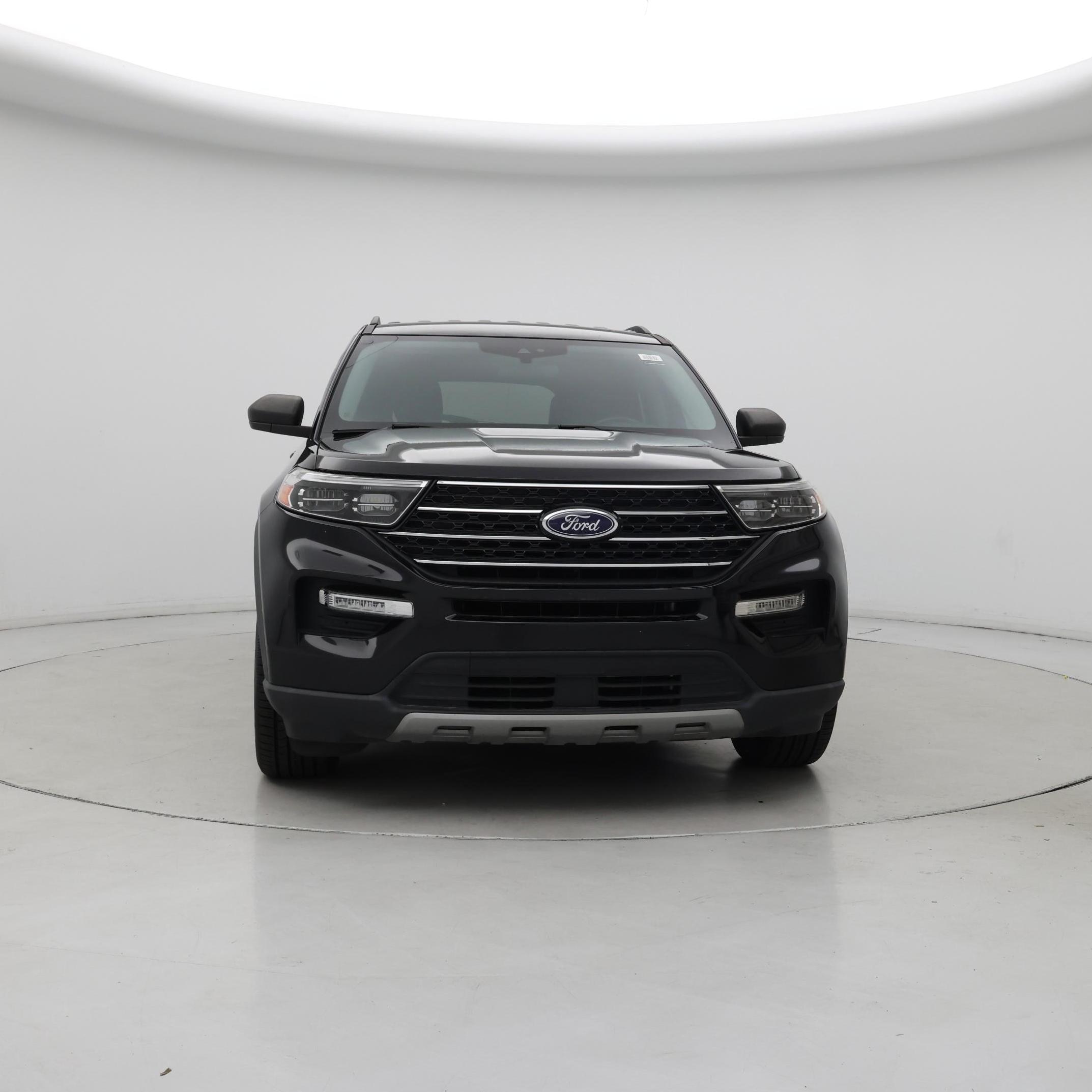 Thumbnail: 2021 Ford Explorer - 5