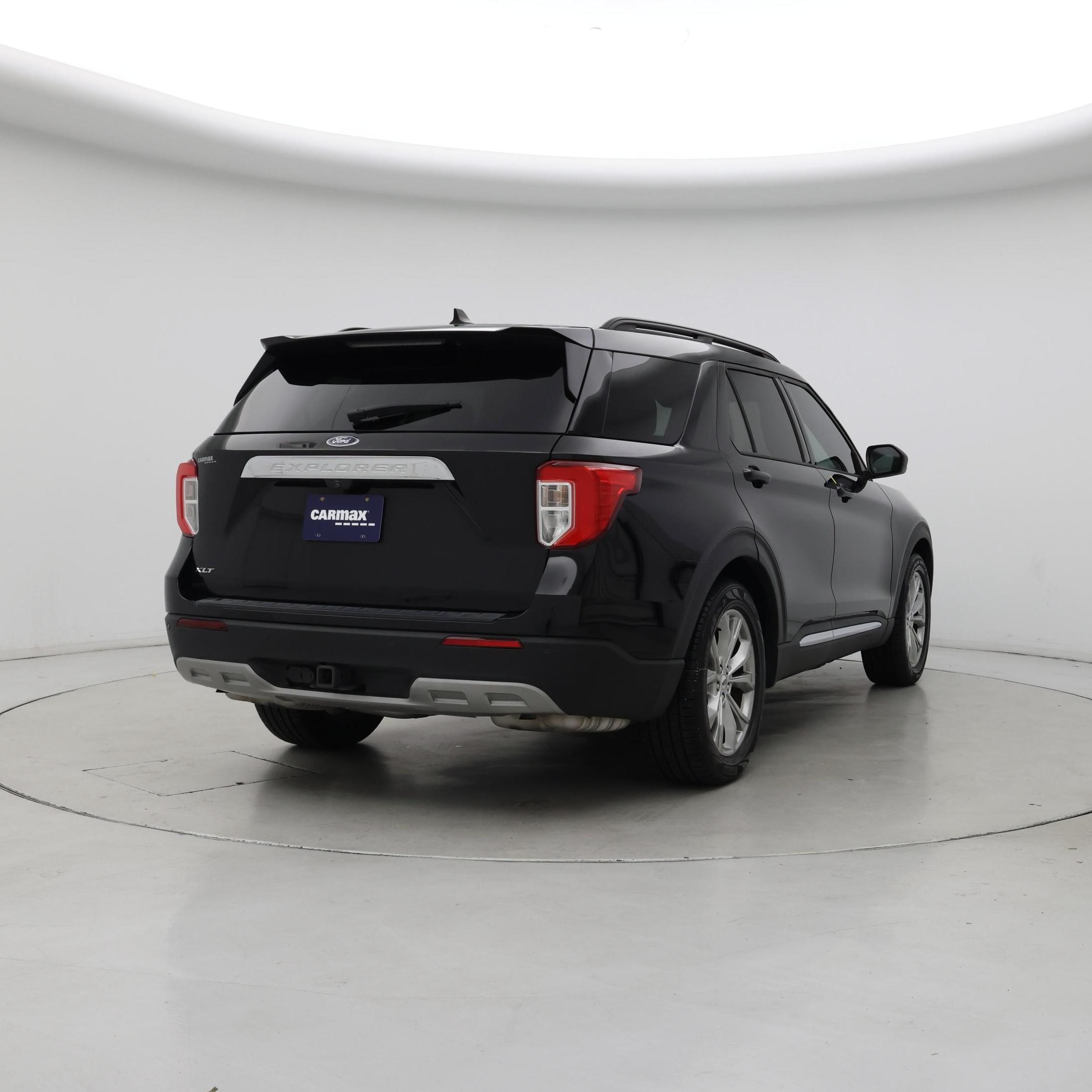 Thumbnail: 2021 Ford Explorer - 8