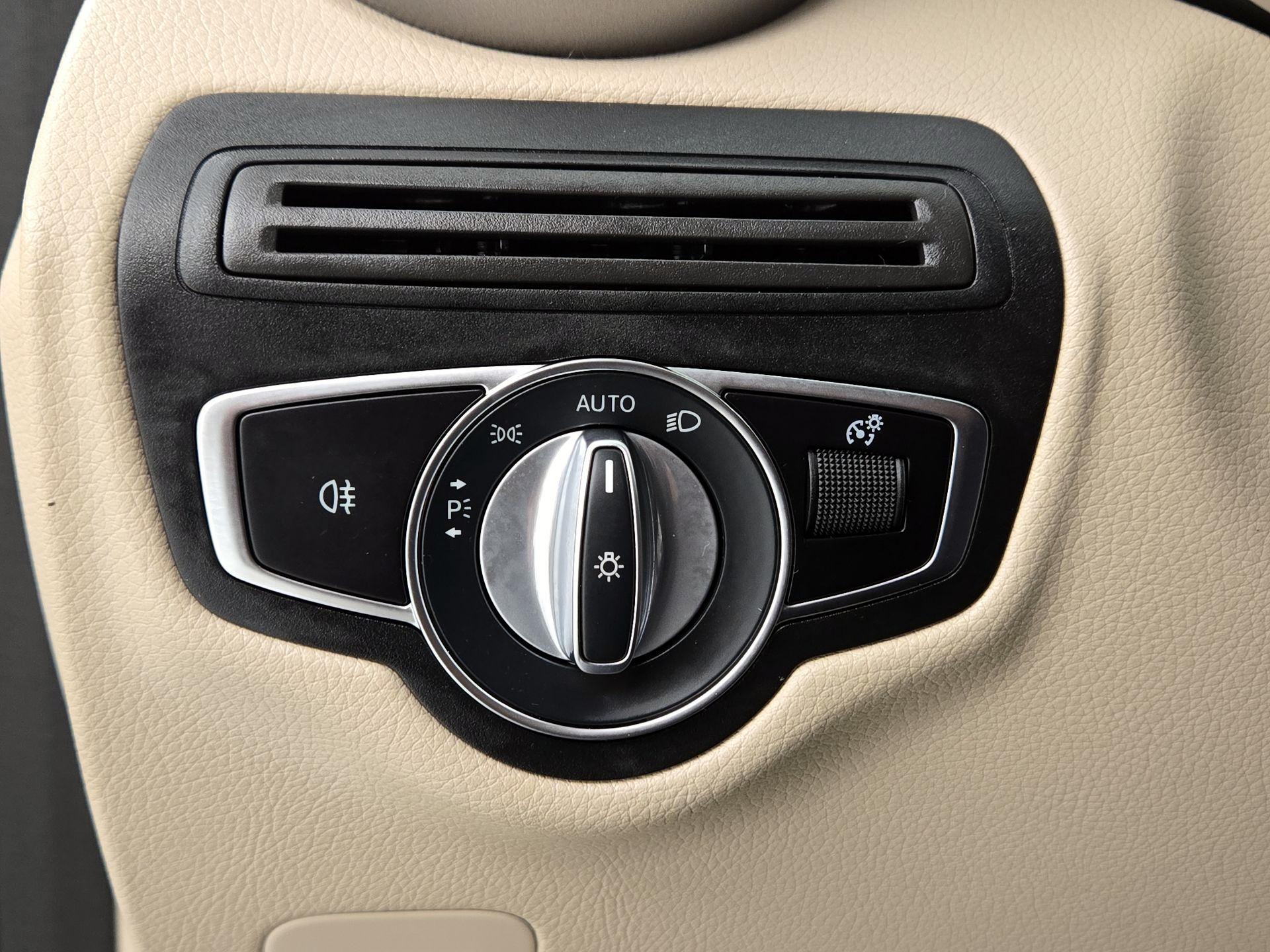 Thumbnail: 2021 Mercedes-Benz GLC - 13