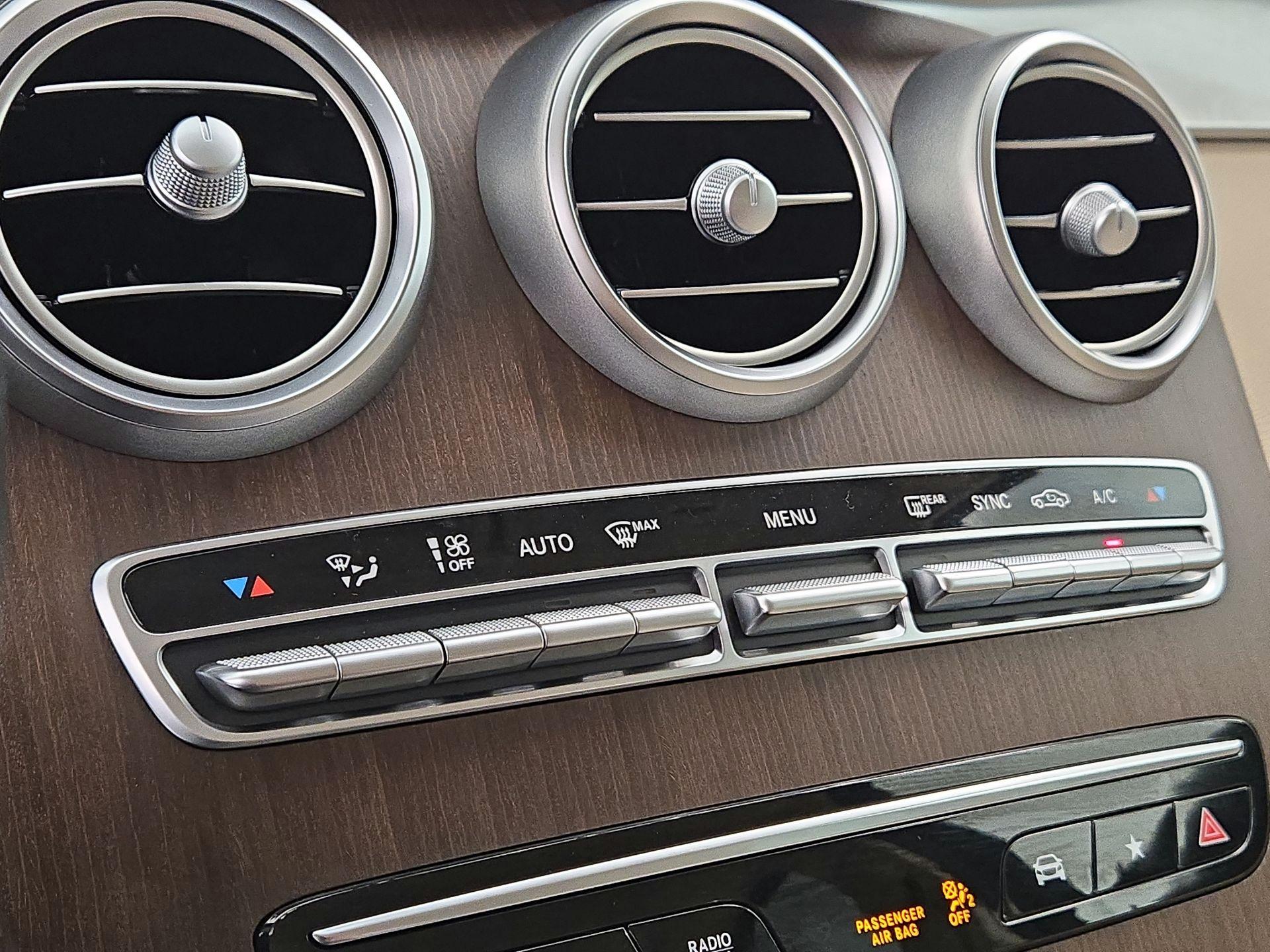 Thumbnail: 2021 Mercedes-Benz GLC - 16