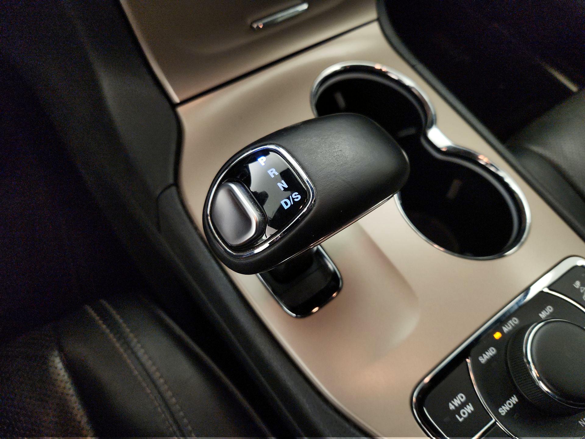 Thumbnail: 2014 Jeep Grand Cherokee - 18