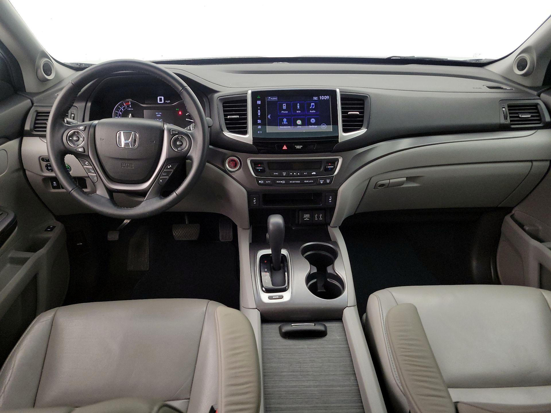 Thumbnail: 2016 Honda Pilot - 9