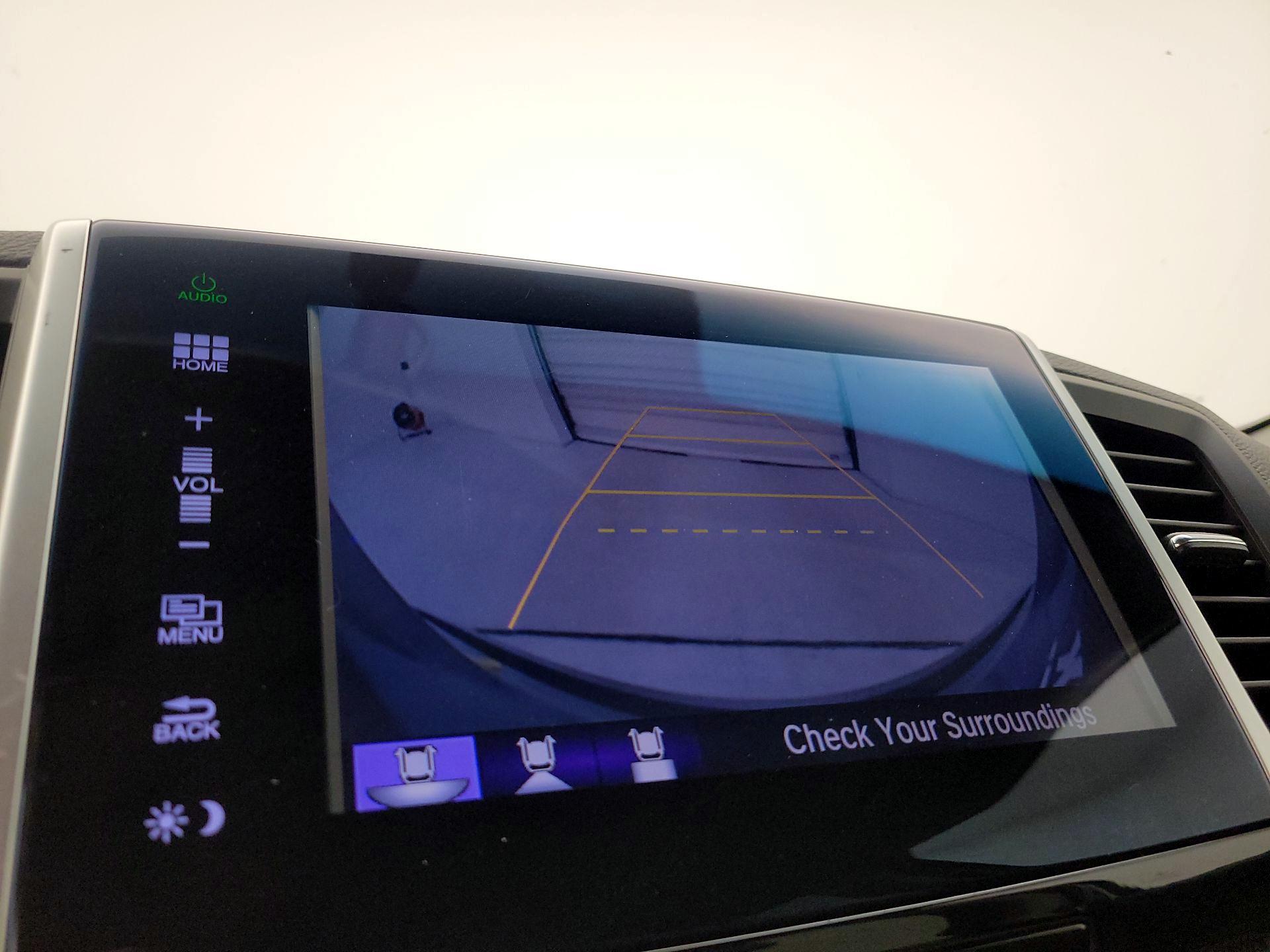 Thumbnail: 2016 Honda Pilot - 14