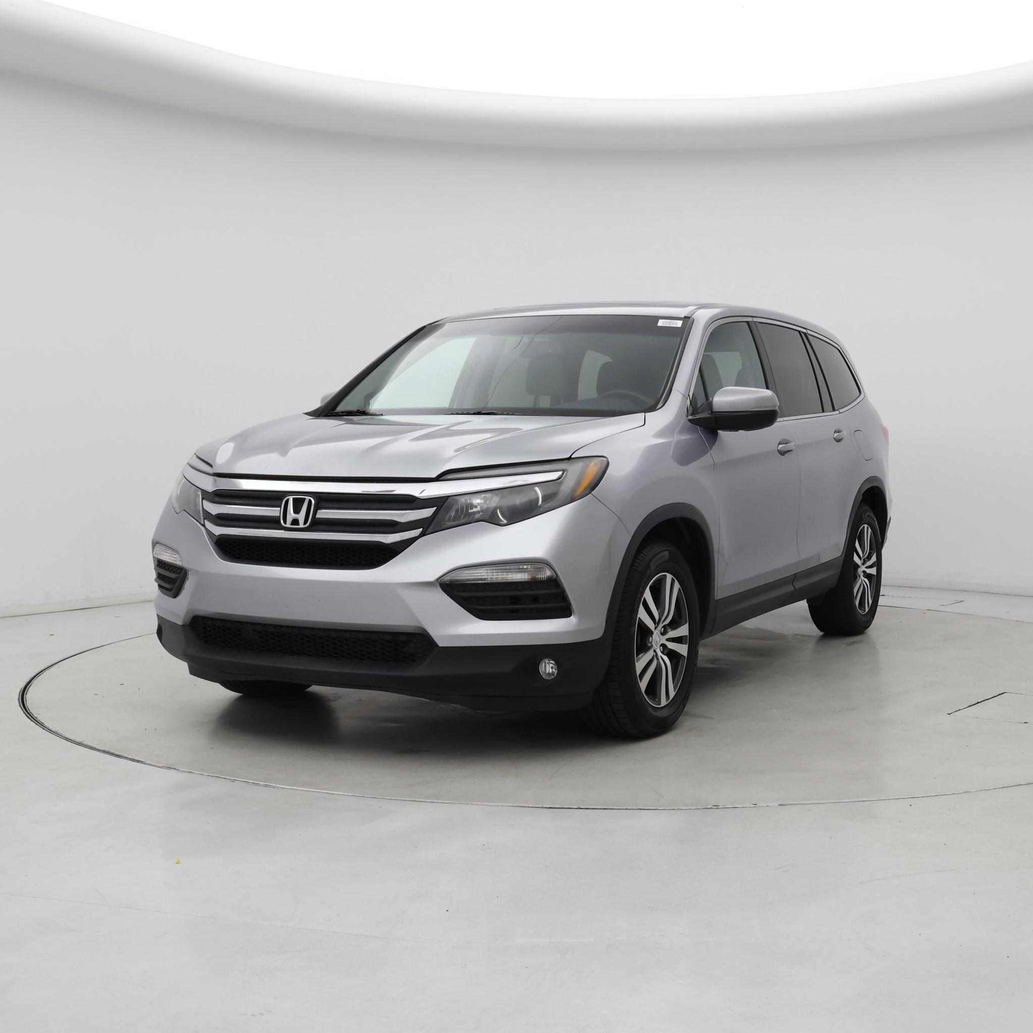 Thumbnail: 2016 Honda Pilot - 4