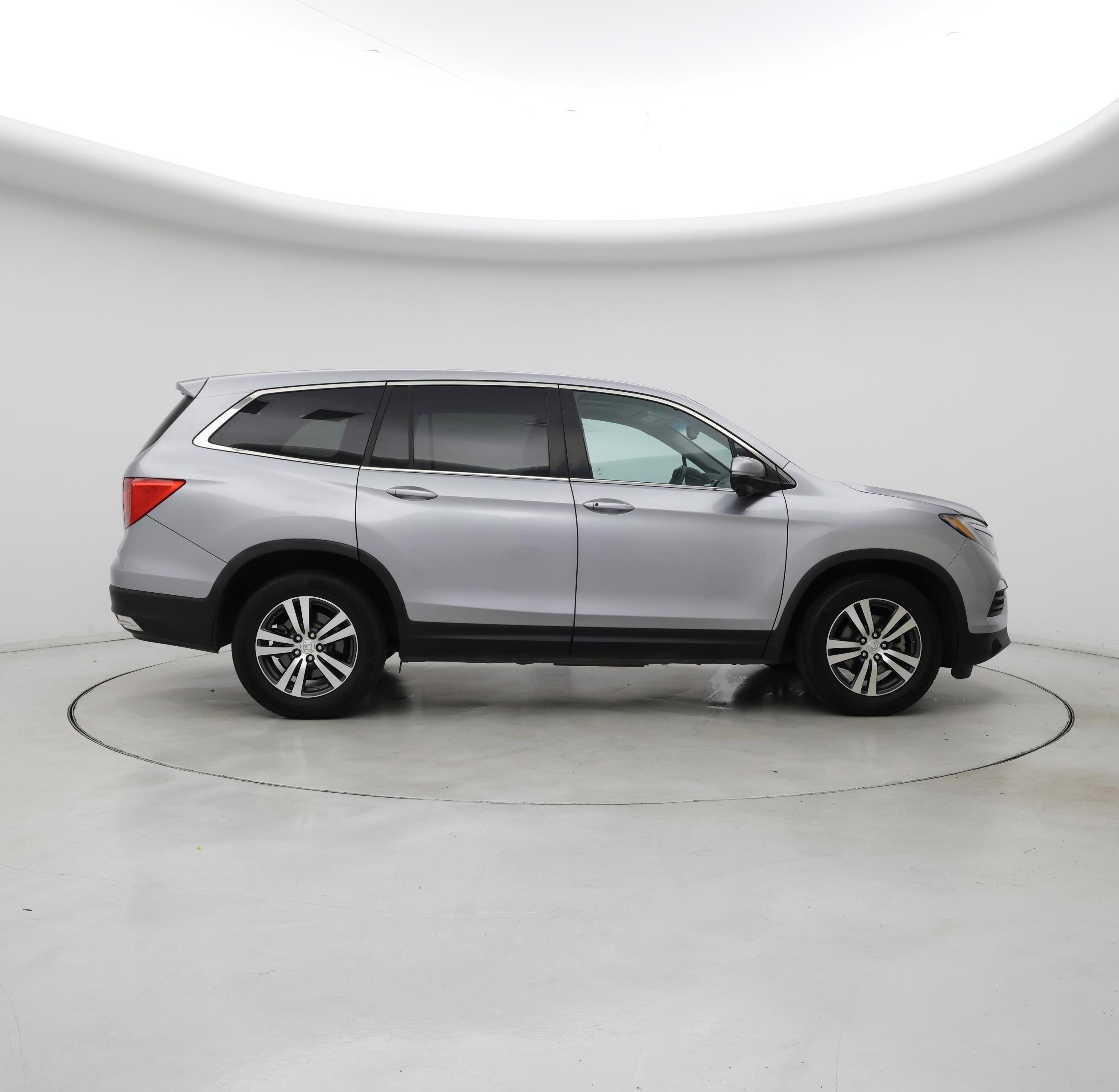 Thumbnail: 2016 Honda Pilot - 7