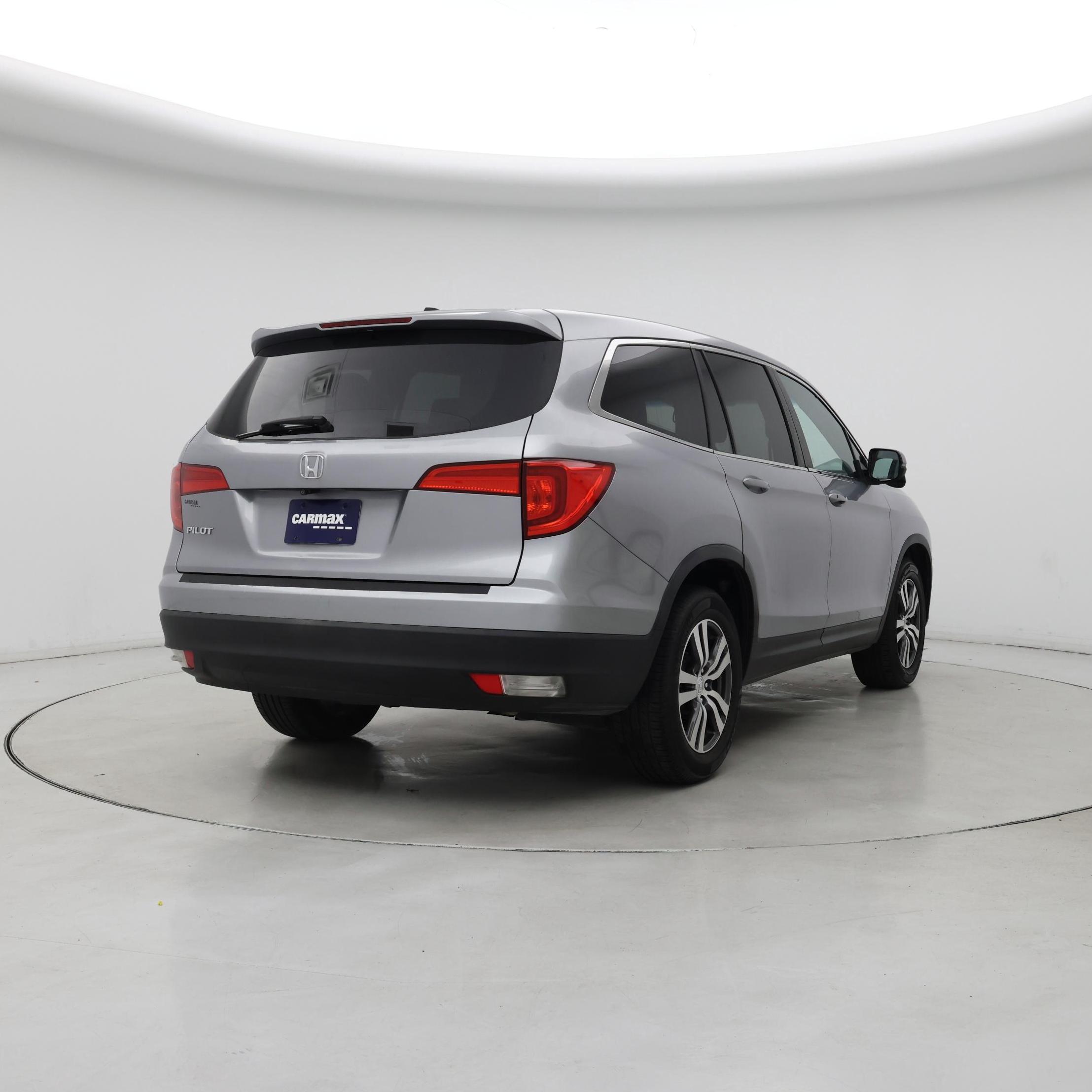 Thumbnail: 2016 Honda Pilot - 8