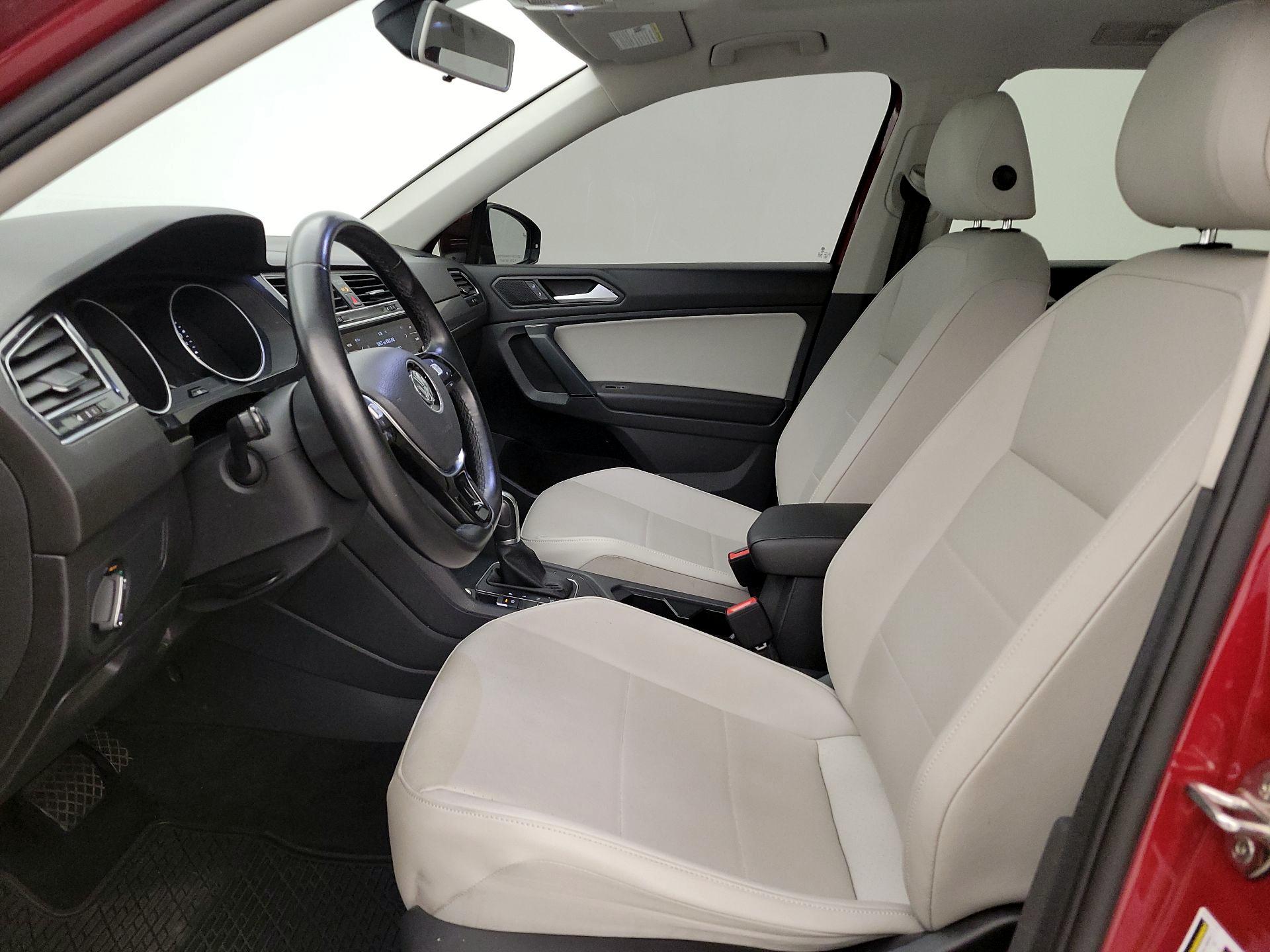 Thumbnail: 2019 Volkswagen Tiguan - 11