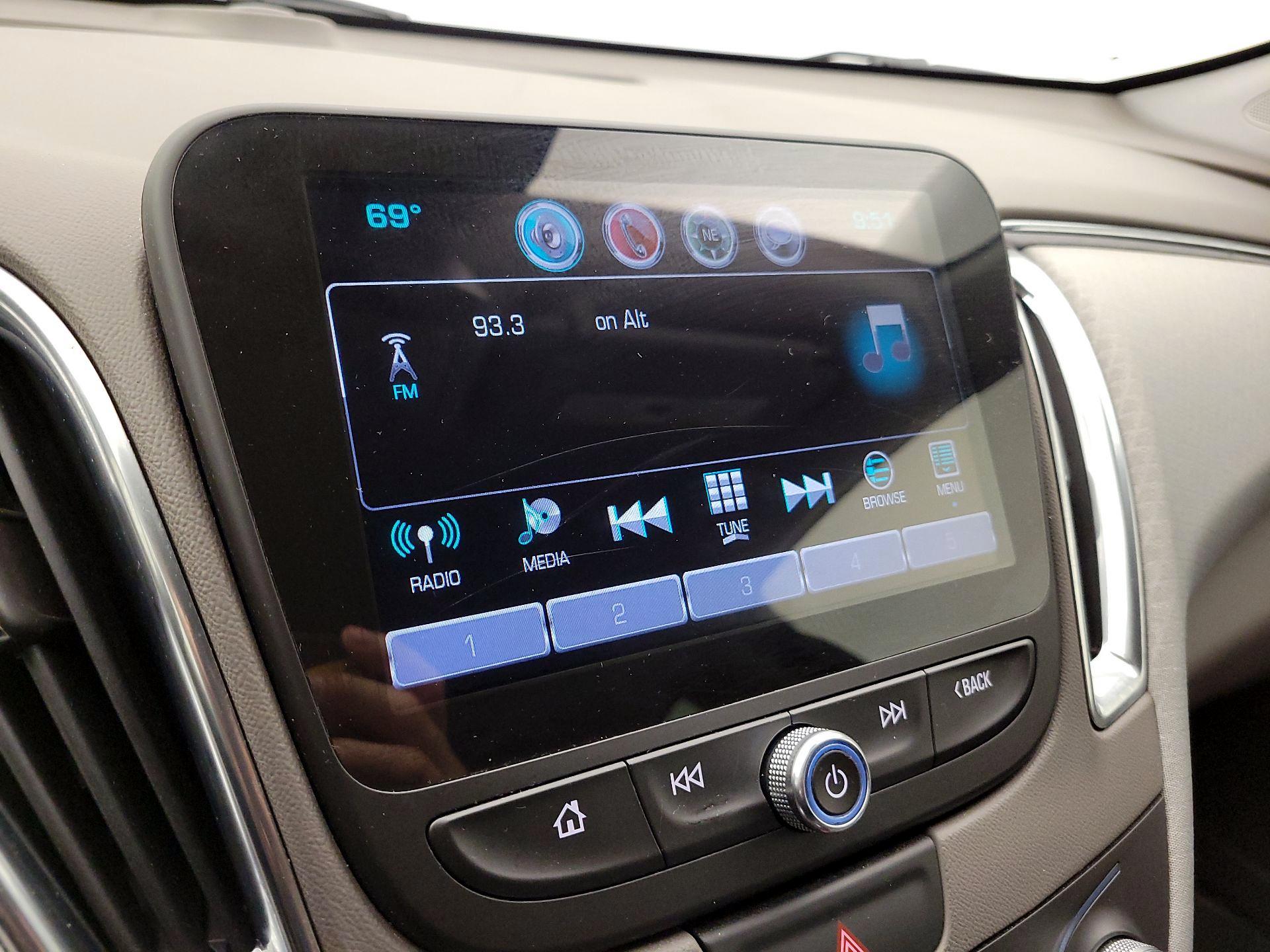 Thumbnail: 2016 Chevrolet Malibu - 15