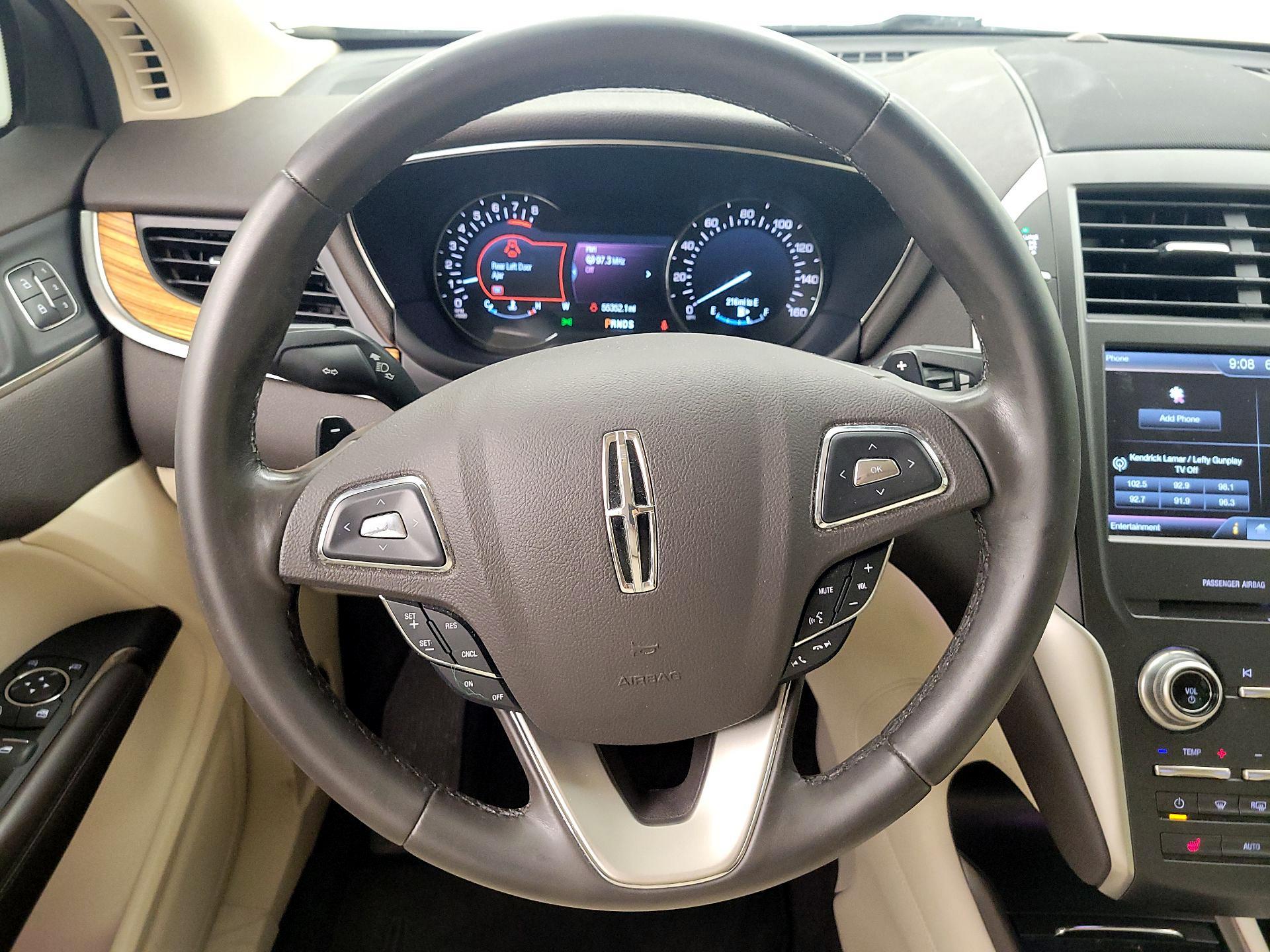 Thumbnail: 2015 Lincoln MKC - 10