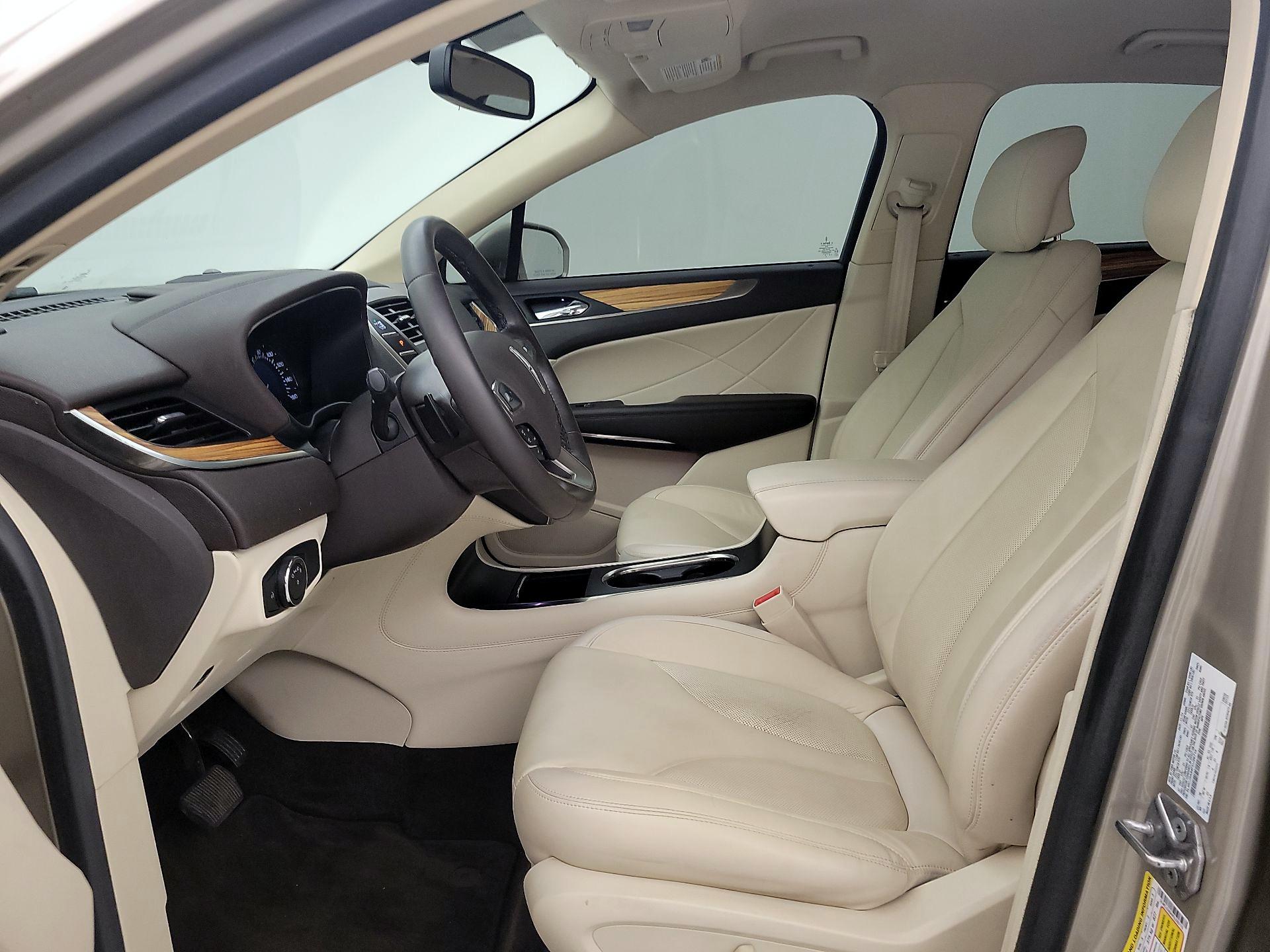Thumbnail: 2015 Lincoln MKC - 11