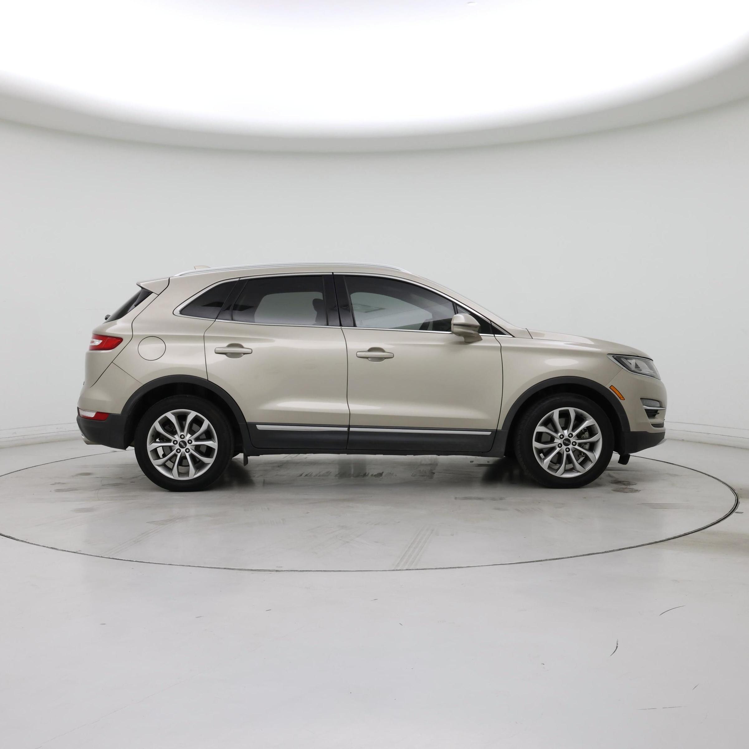 Thumbnail: 2015 Lincoln MKC - 7