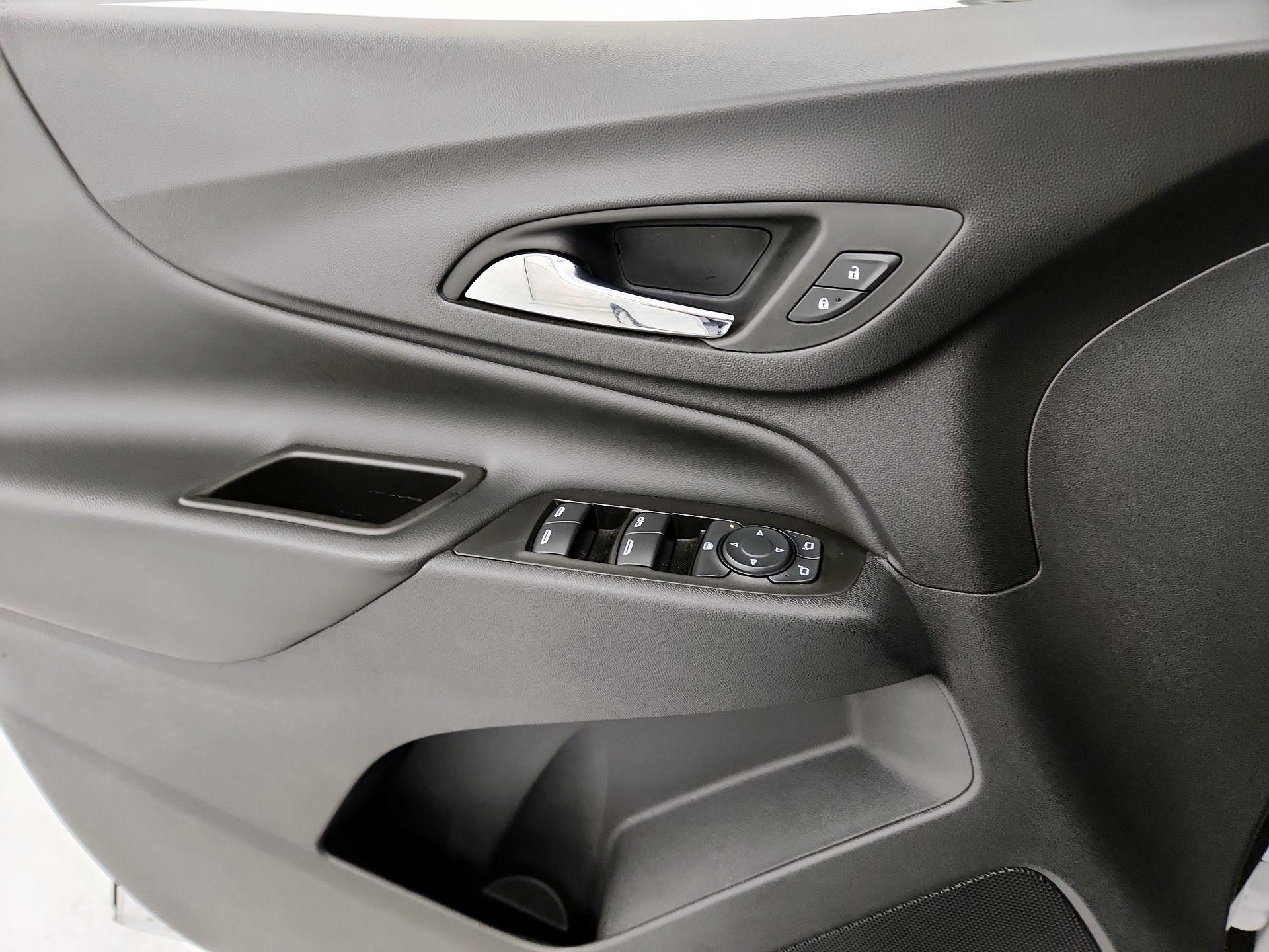 Thumbnail: 2022 Chevrolet Equinox - 12