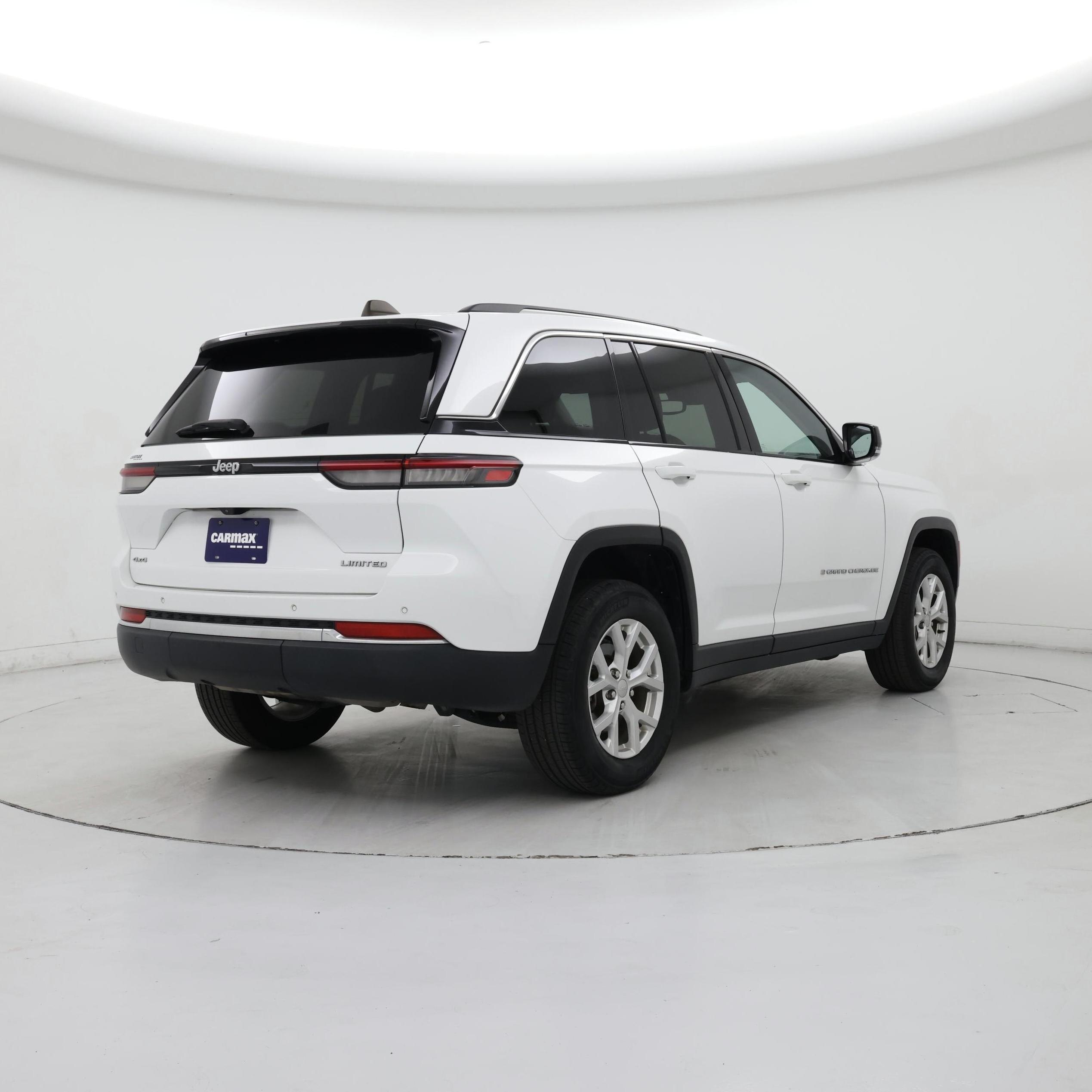 Thumbnail: 2023 Jeep Grand Cherokee - 8