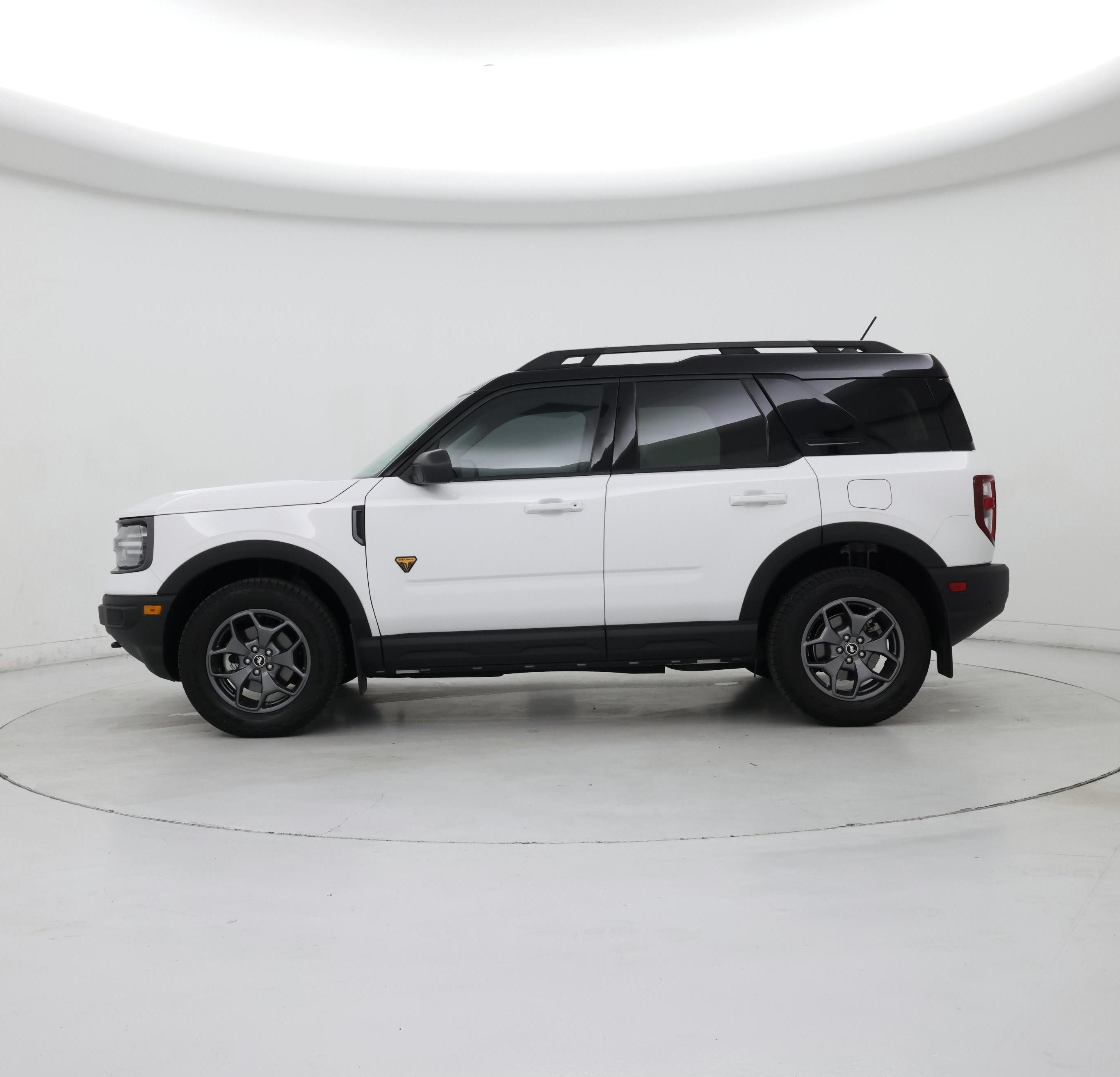 Thumbnail: 2023 Ford Bronco Sport - 3