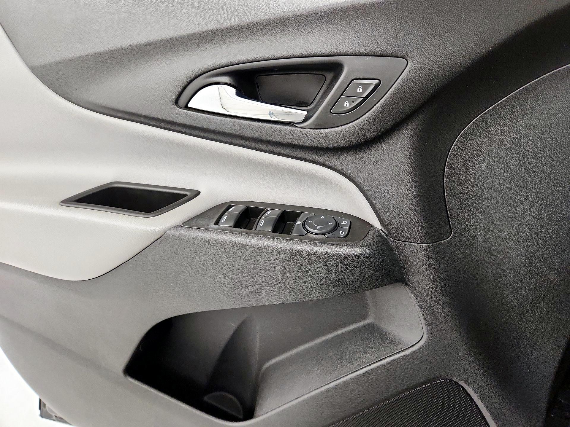Thumbnail: 2021 Chevrolet Equinox - 12