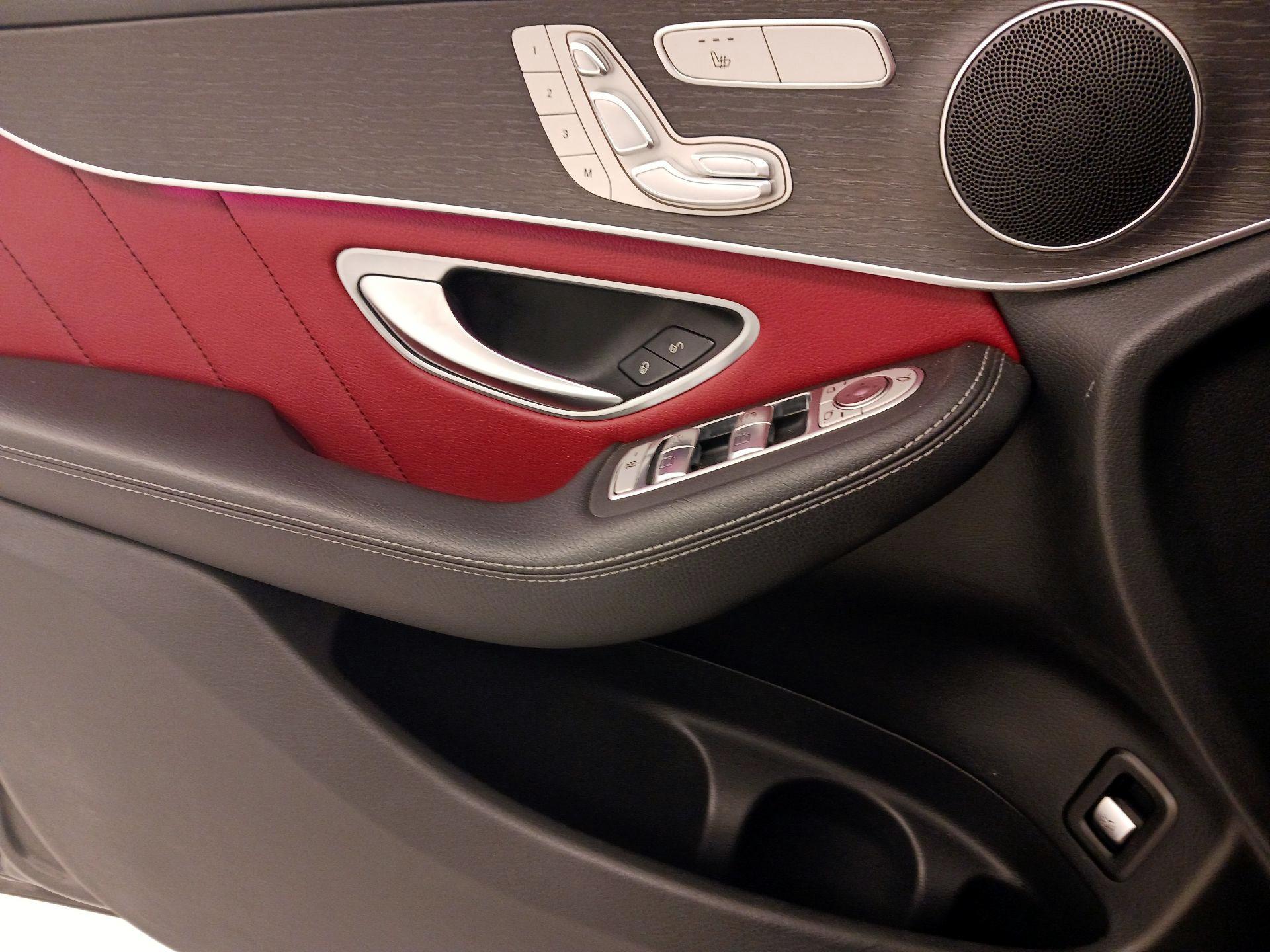 Thumbnail: 2022 Mercedes-Benz GLC - 12