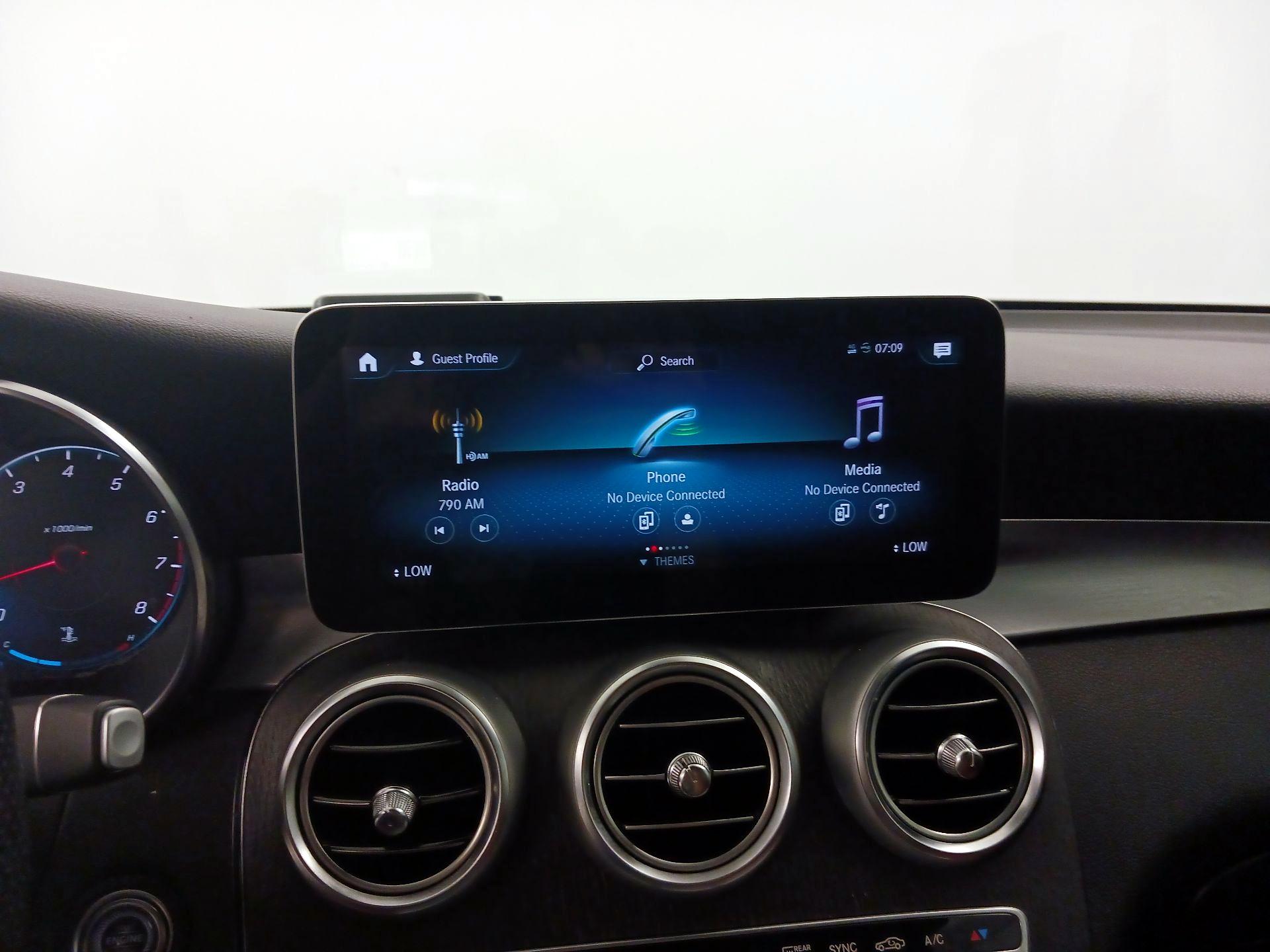 Thumbnail: 2022 Mercedes-Benz GLC - 14