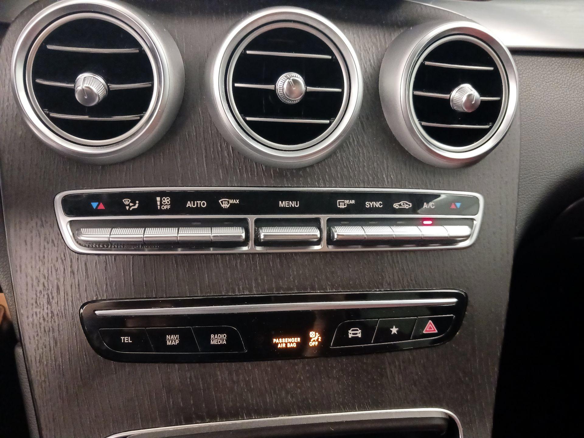 Thumbnail: 2022 Mercedes-Benz GLC - 17