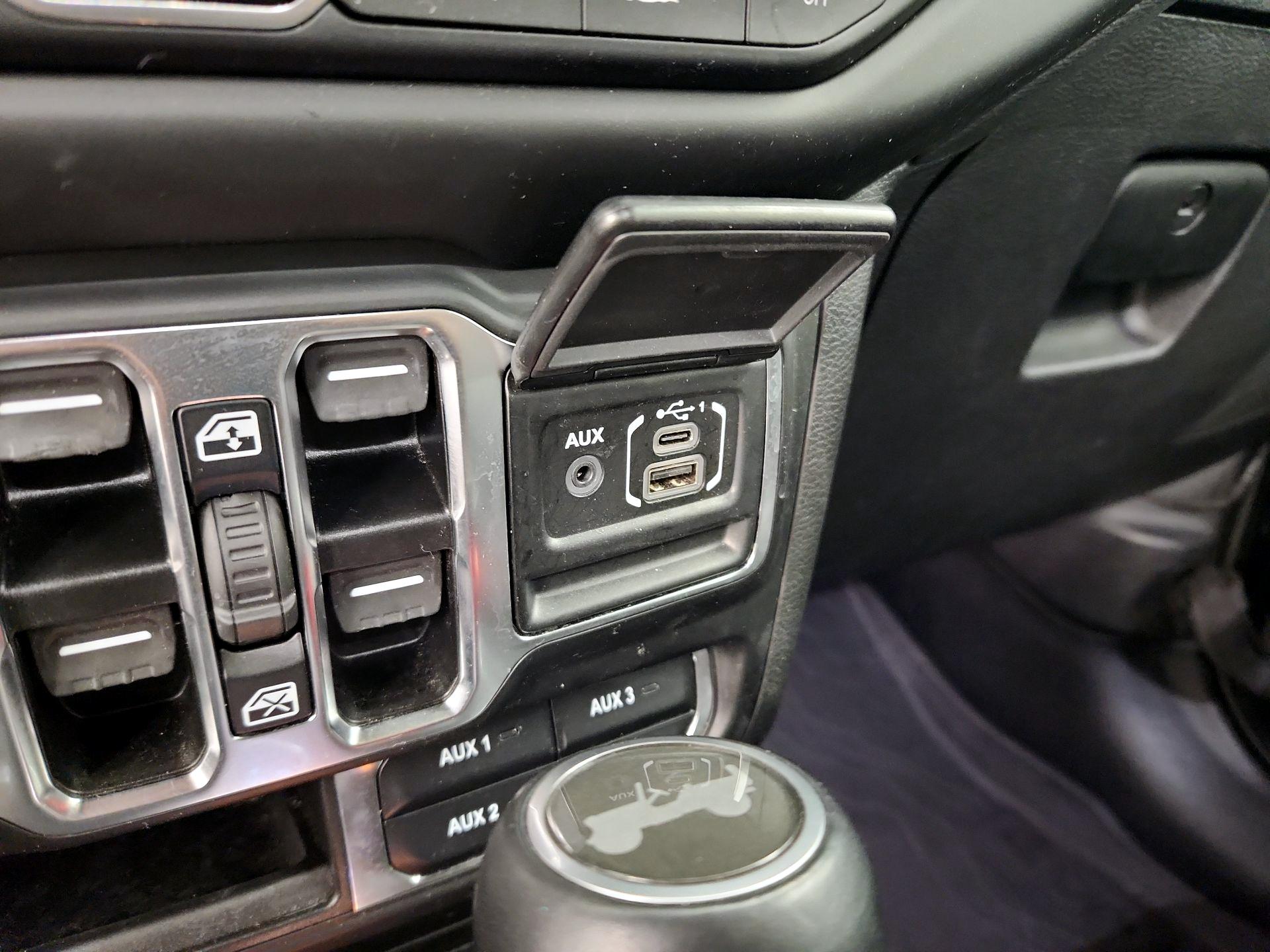 Thumbnail: 2021 Jeep Wrangler - 19