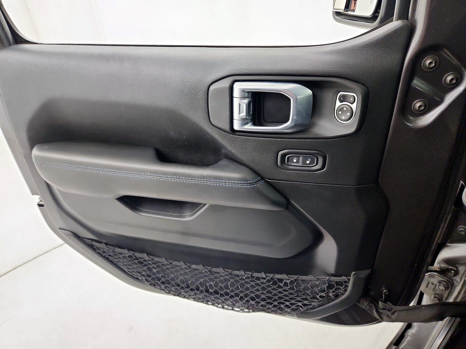 Thumbnail: 2021 Jeep Wrangler - 12