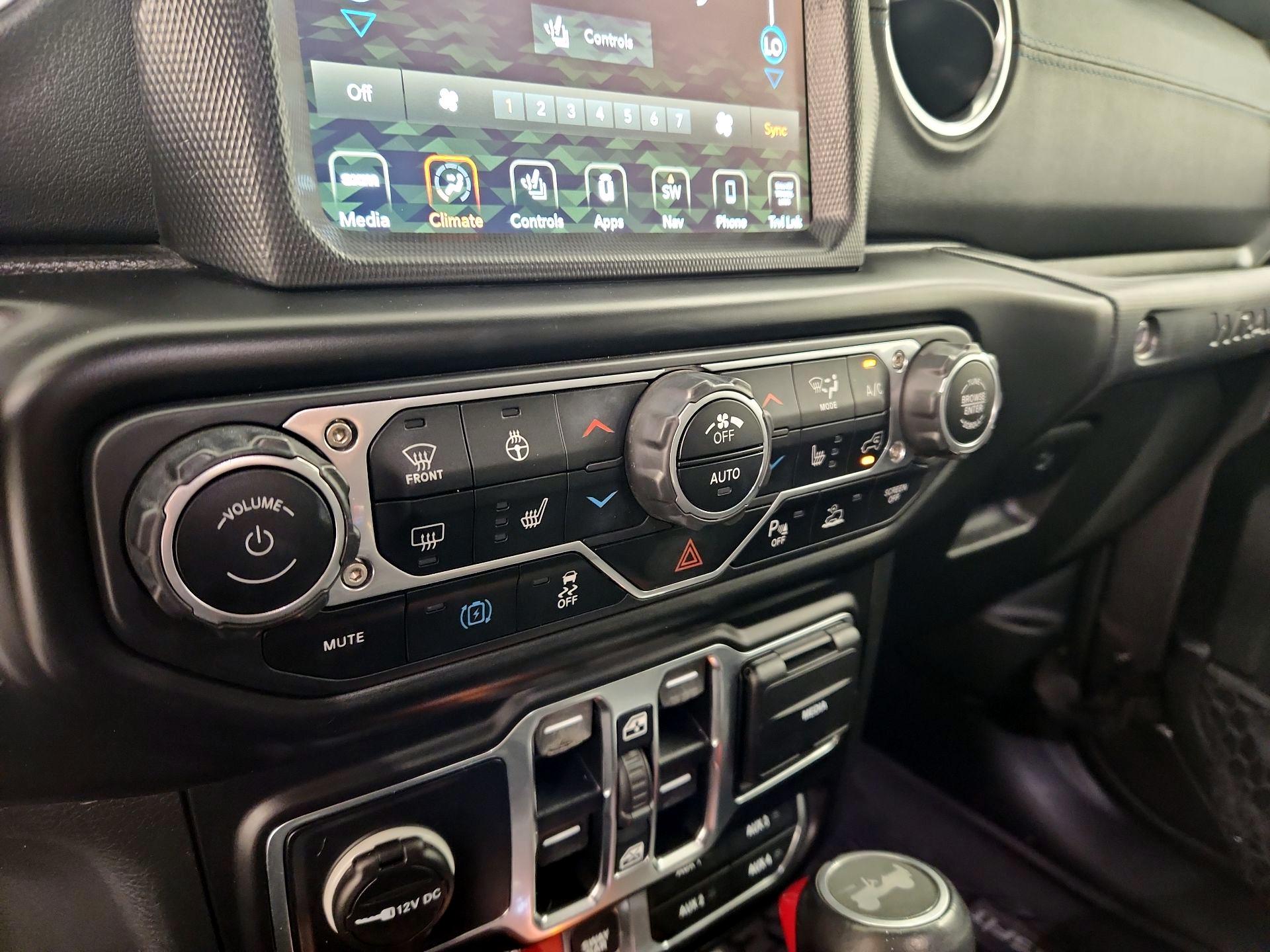 Thumbnail: 2021 Jeep Wrangler - 17