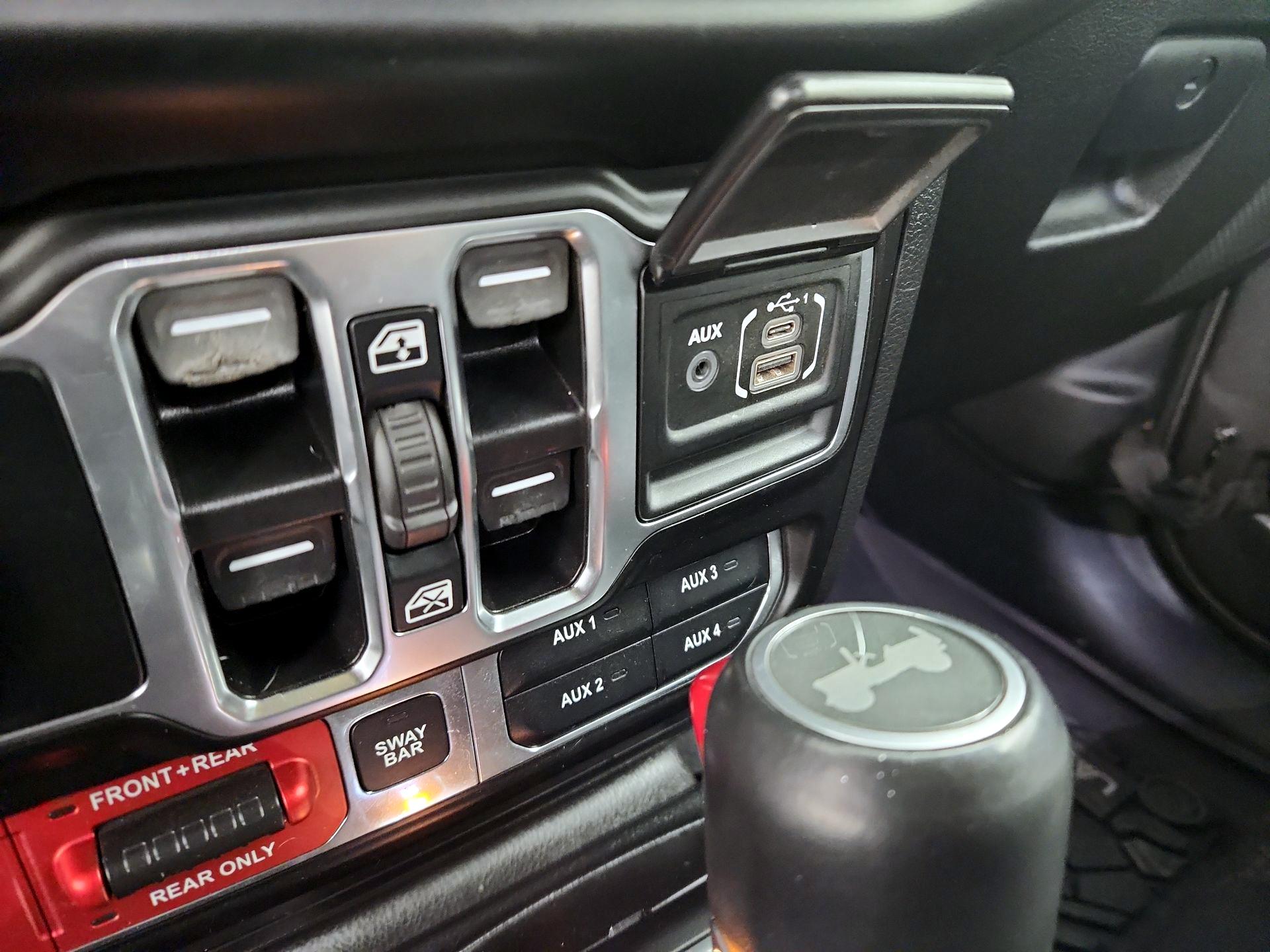 Thumbnail: 2021 Jeep Wrangler - 19