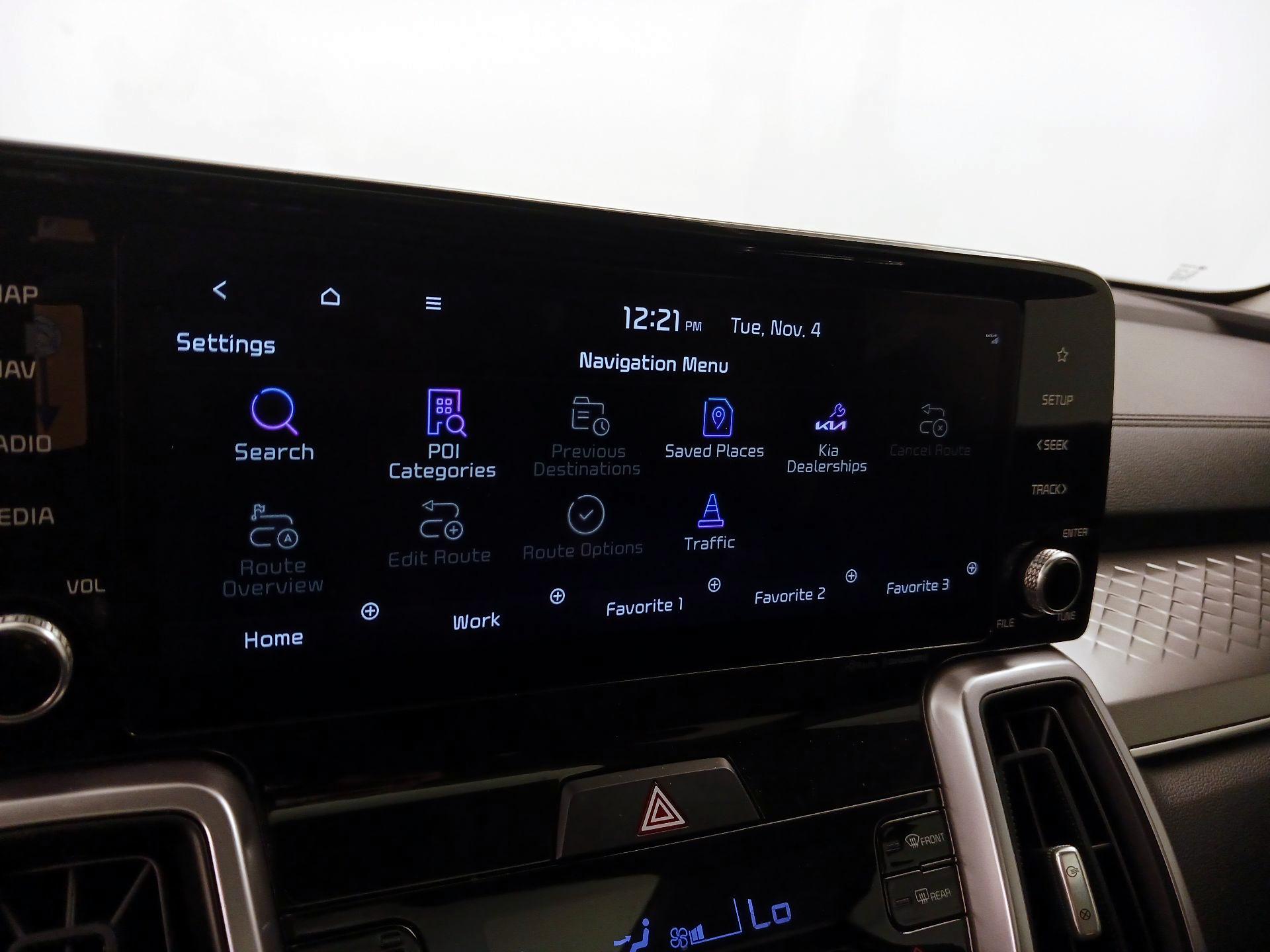 Thumbnail: 2023 Kia Sorento - 14